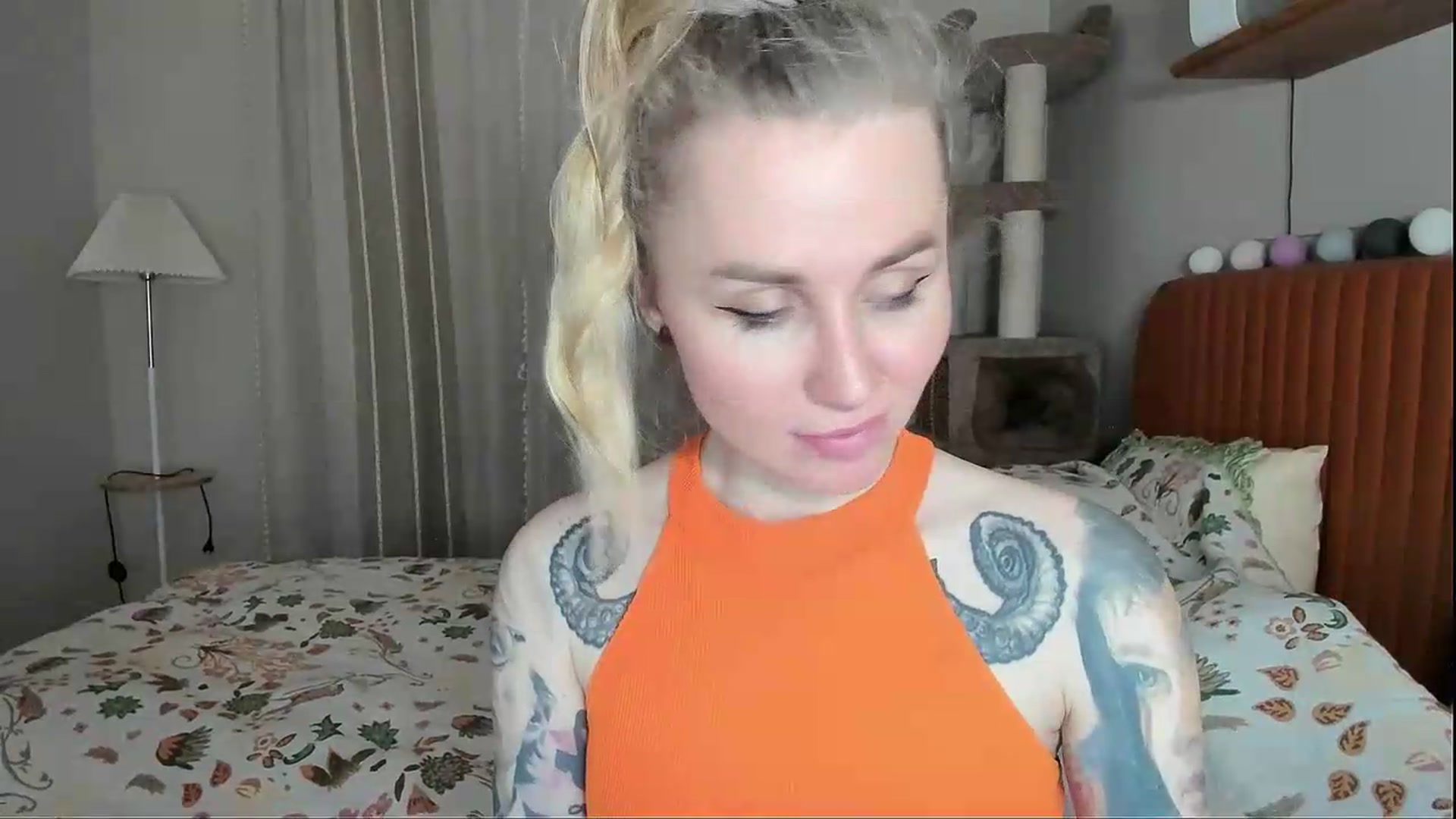 Gallery image thumbnail from Alexa_Smithhh's myfreecams stream on, 05/12/2026, 21:02 image 18 of 20