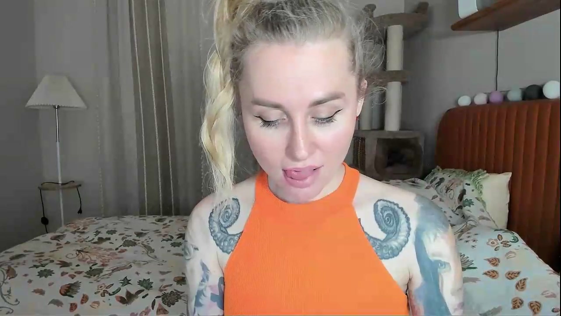 Gallery image thumbnail from Alexa_Smithhh's myfreecams stream on, 05/12/2026, 21:02 image 17 of 20