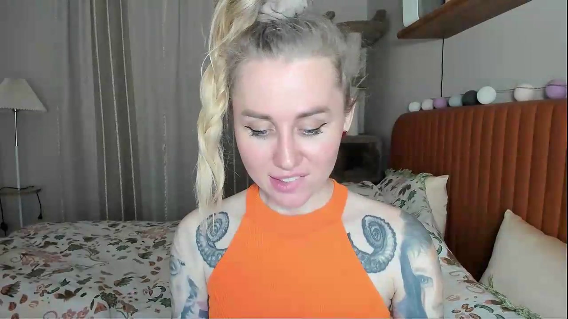 Gallery image thumbnail from Alexa_Smithhh's myfreecams stream on, 05/12/2026, 21:02 image 6 of 20