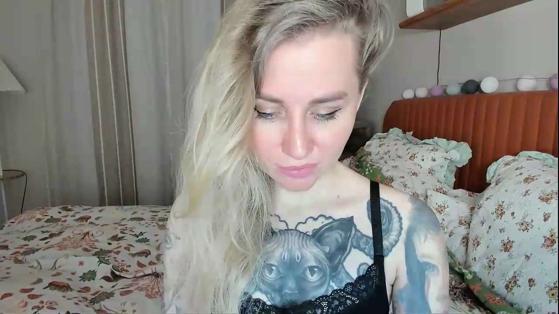 Gallery image thumbnail from Alexa_Smithhh's myfreecams stream on, 05/15/2026, 20:22 image 4 of 20