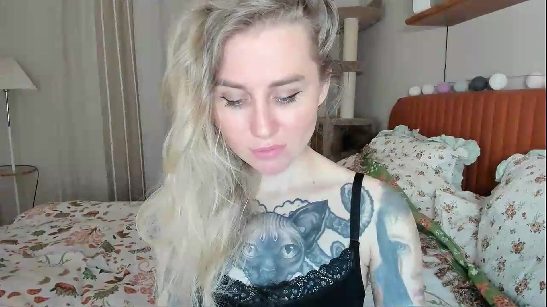 Gallery image thumbnail from Alexa_Smithhh's myfreecams stream on, 05/15/2026, 20:22 image 18 of 20