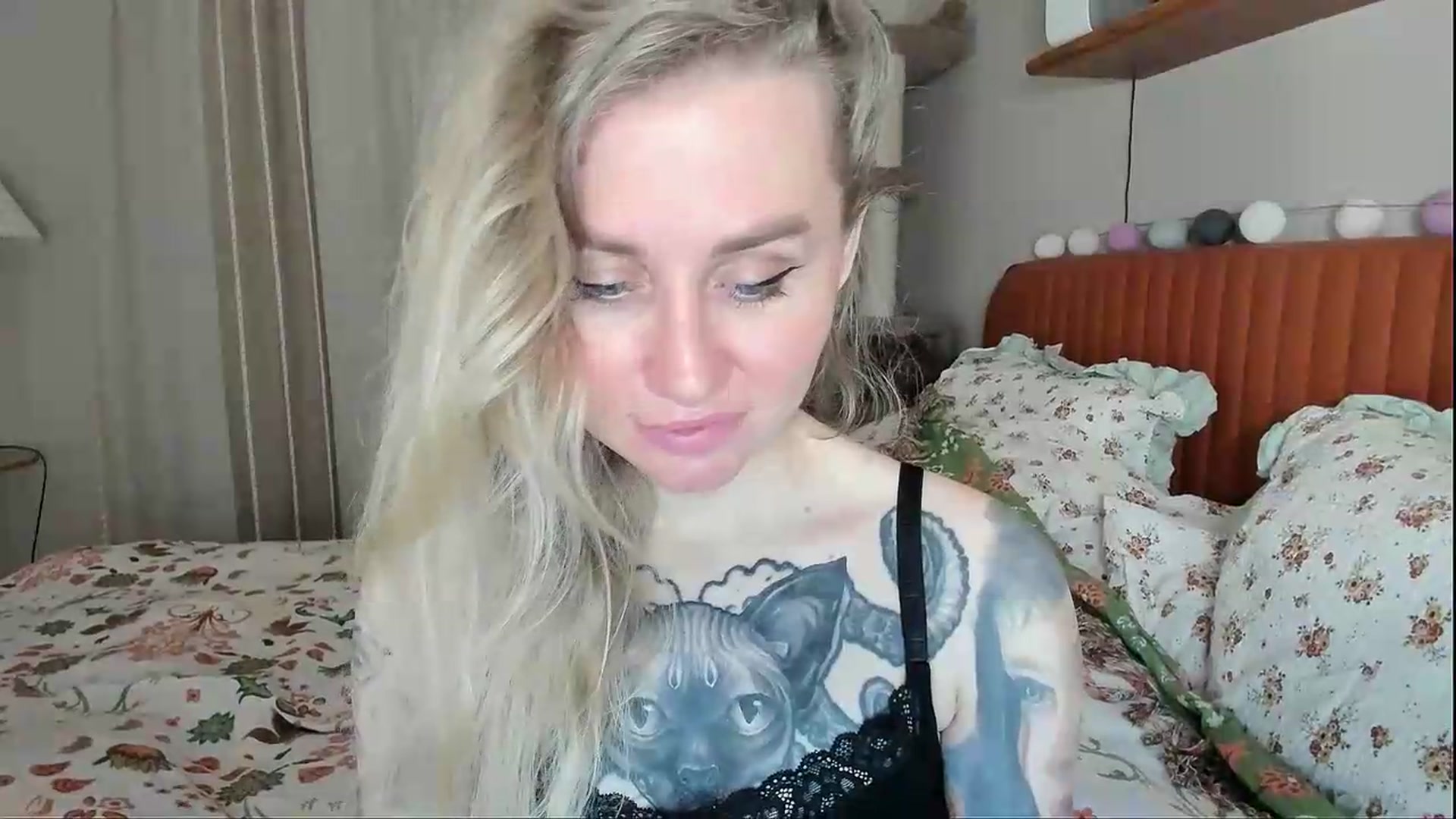 Gallery image thumbnail from Alexa_Smithhh's myfreecams stream on, 05/15/2026, 20:22 image 13 of 20