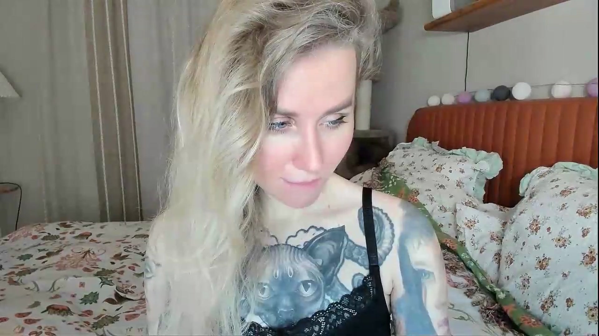 Gallery image thumbnail from Alexa_Smithhh's myfreecams stream on, 05/15/2026, 20:22 image 9 of 20