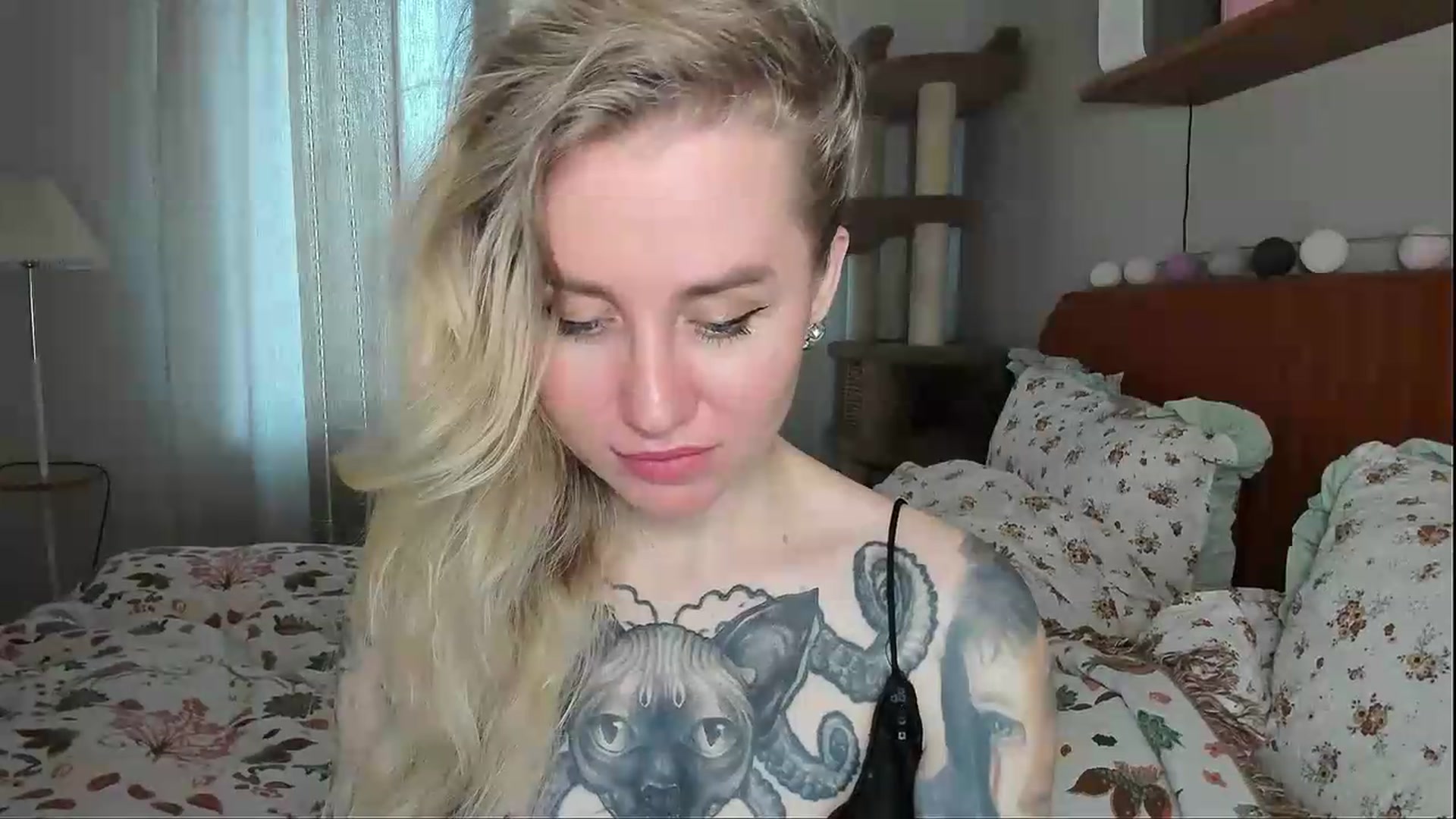 Gallery image thumbnail from Alexa_Smithhh's myfreecams stream on, 05/17/2026, 18:44 image 3 of 20