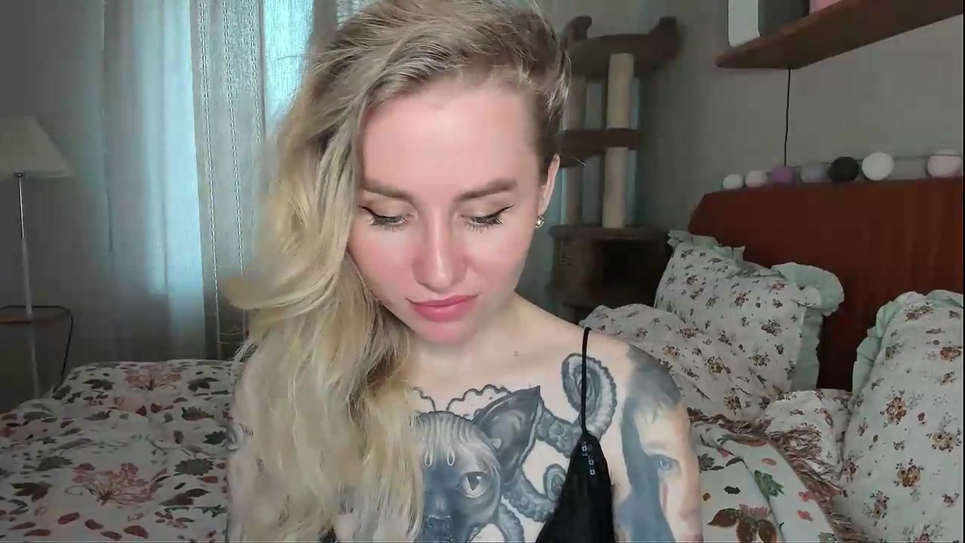 Gallery image thumbnail from Alexa_Smithhh's myfreecams stream on, 05/17/2026, 18:44 image 2 of 20