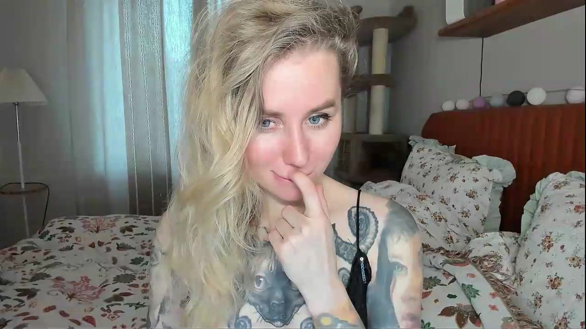 Gallery image thumbnail from Alexa_Smithhh's myfreecams stream on, 05/17/2026, 18:44 image 10 of 20