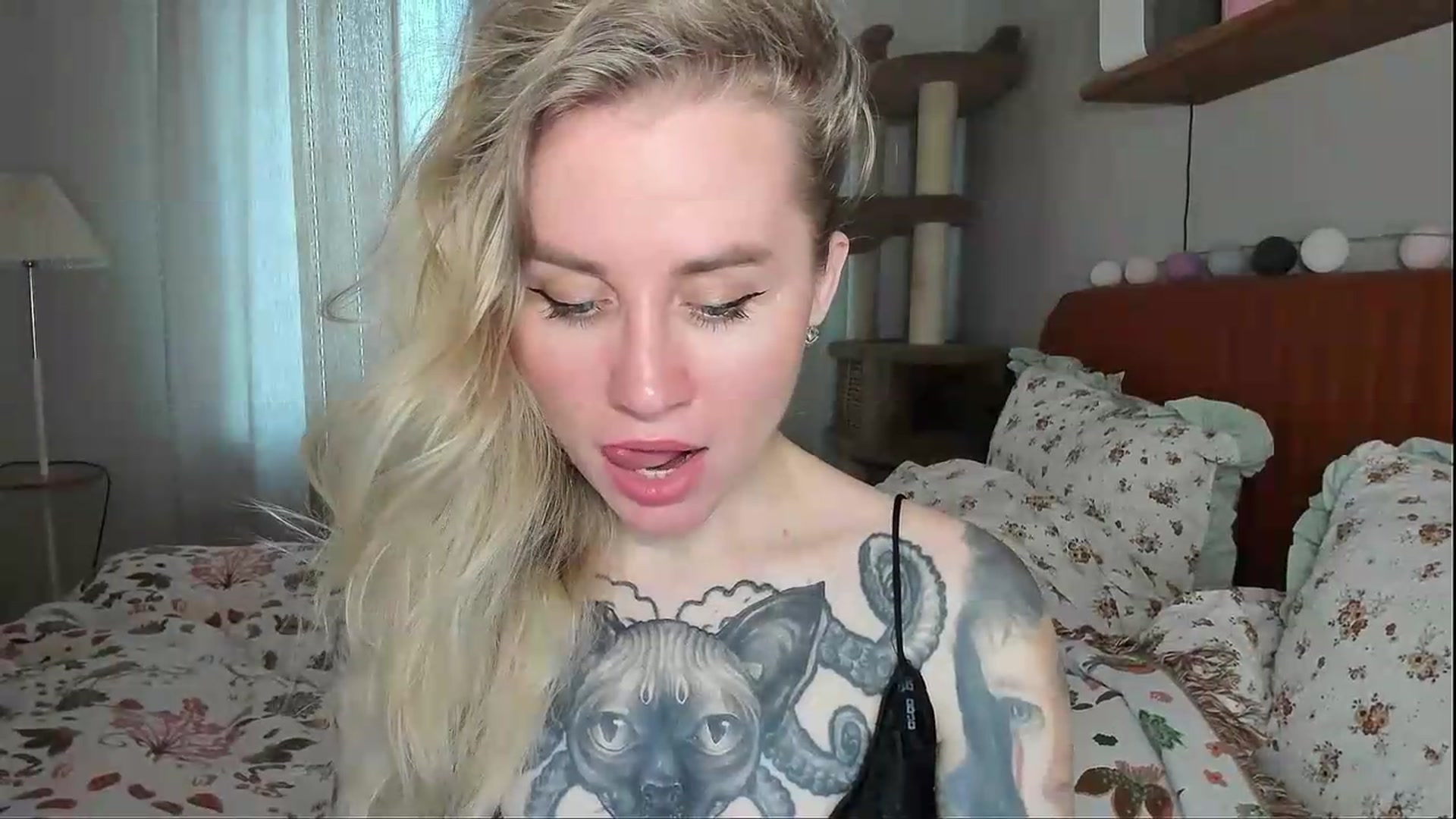 Gallery image thumbnail from Alexa_Smithhh's myfreecams stream on, 05/17/2026, 18:44 image 4 of 20