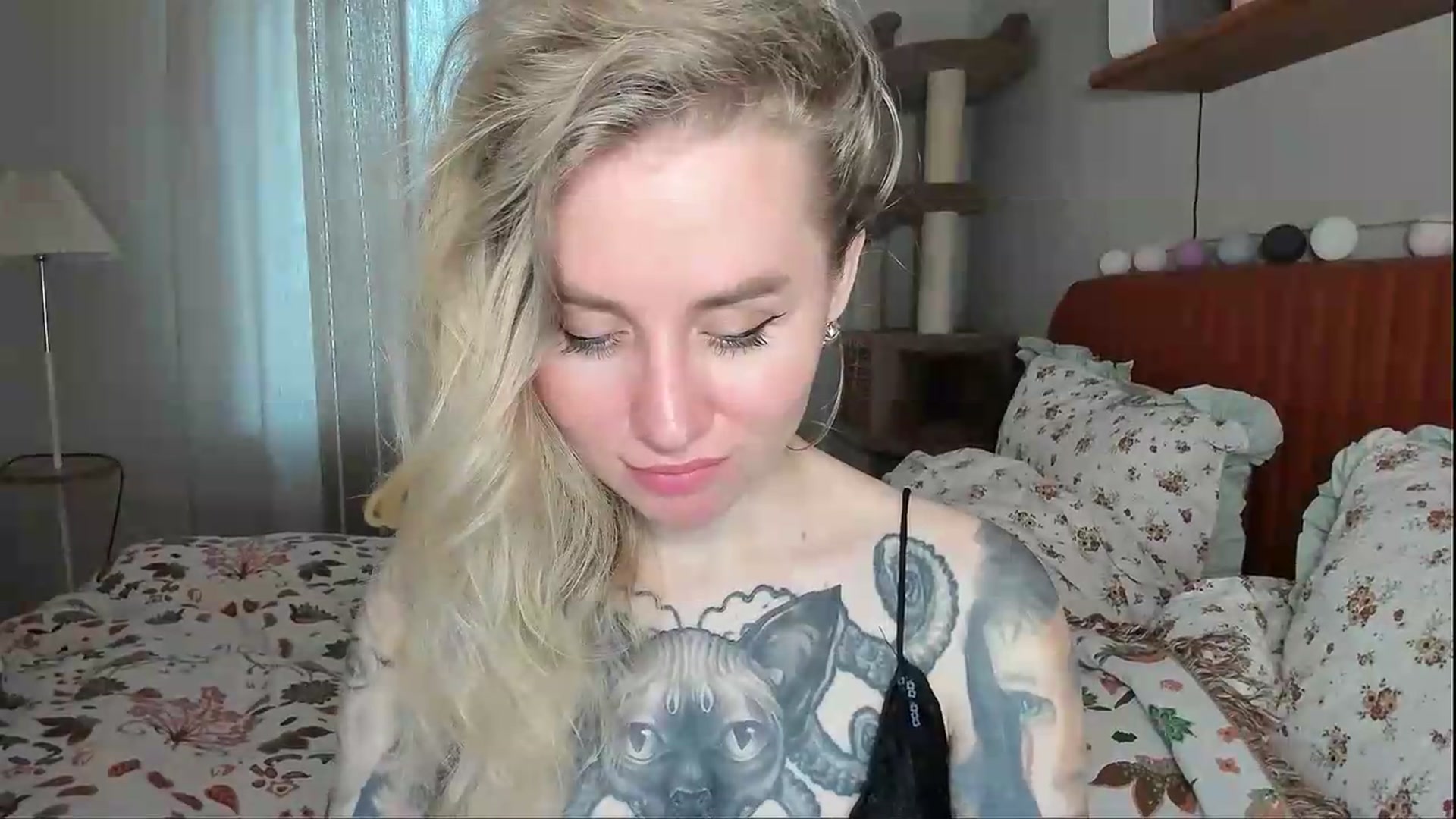 Gallery image thumbnail from Alexa_Smithhh's myfreecams stream on, 05/17/2026, 18:44 image 11 of 20