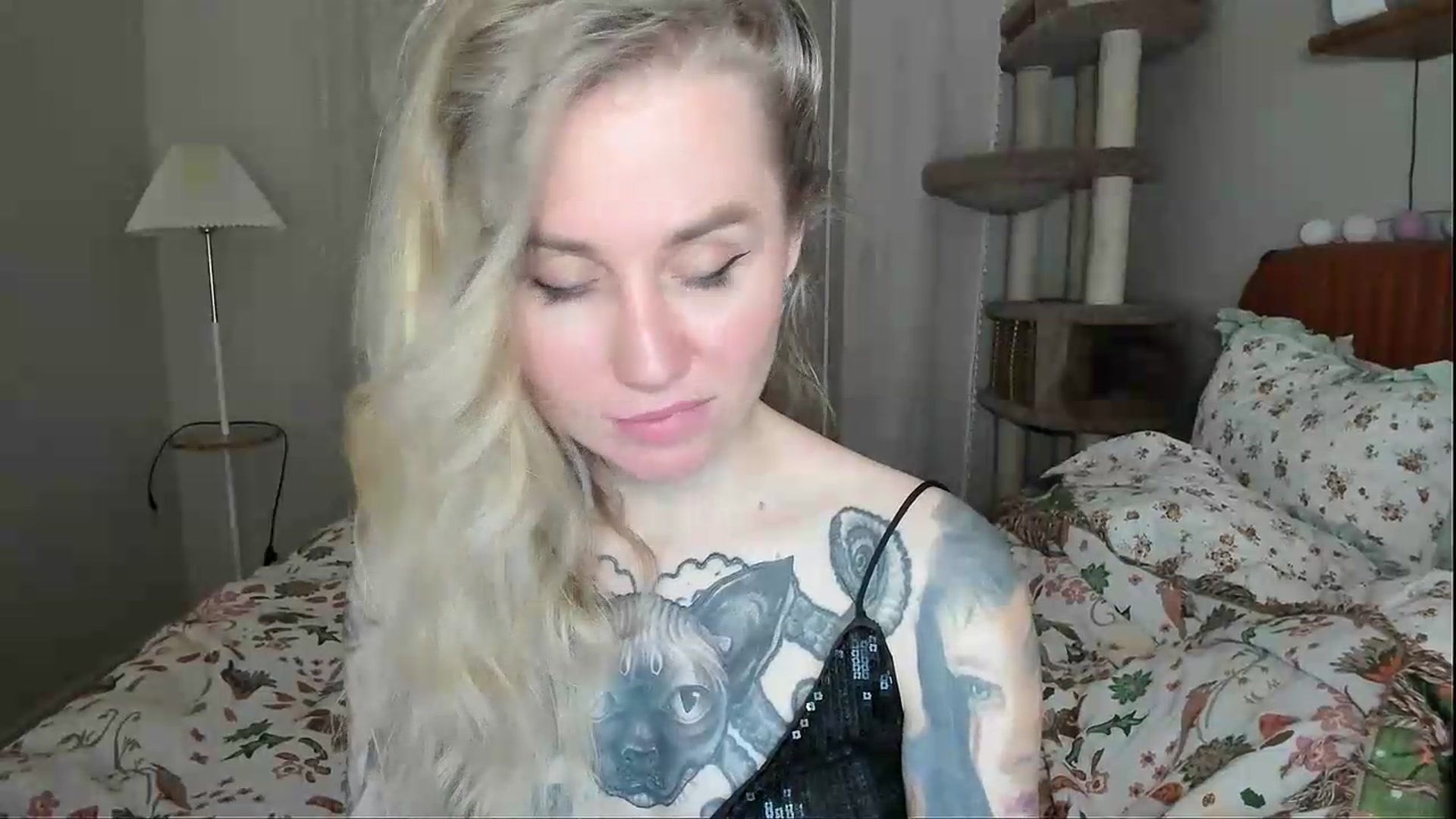 Gallery image thumbnail from Alexa_Smithhh's myfreecams stream on, 05/17/2026, 21:28 image 6 of 20