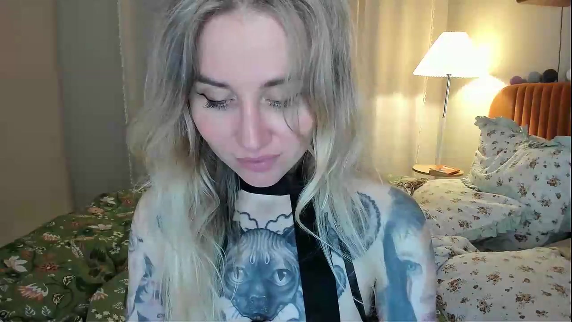 Gallery image thumbnail from Alexa_Smithhh's myfreecams stream on, 05/21/2026, 21:20 image 16 of 20