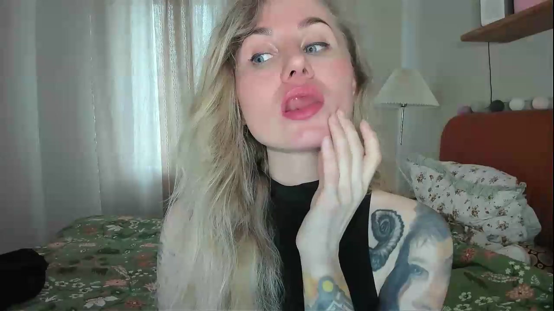 Gallery image thumbnail from Alexa_Smithhh's myfreecams stream on, 05/24/2026, 18:04 image 2 of 20