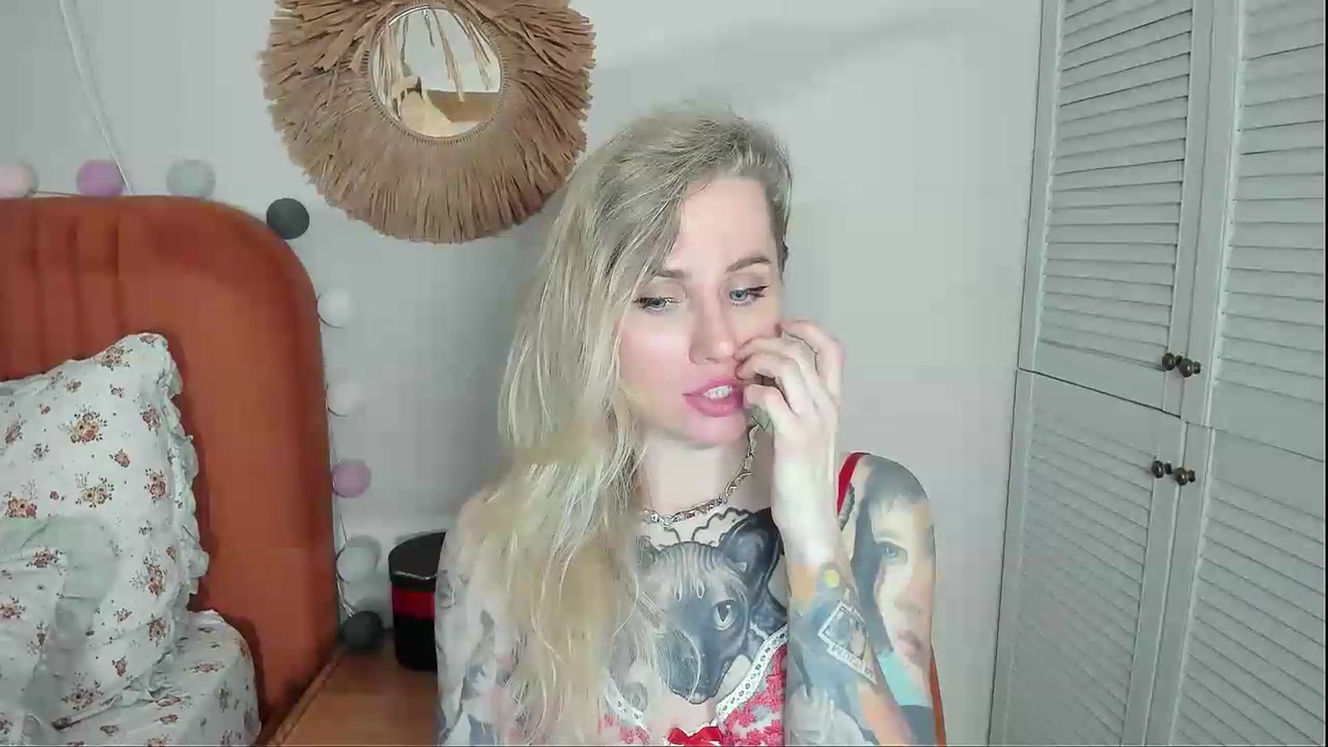 Gallery image thumbnail from Alexa_Smithhh's myfreecams stream on, 05/26/2026, 18:37 image 15 of 20