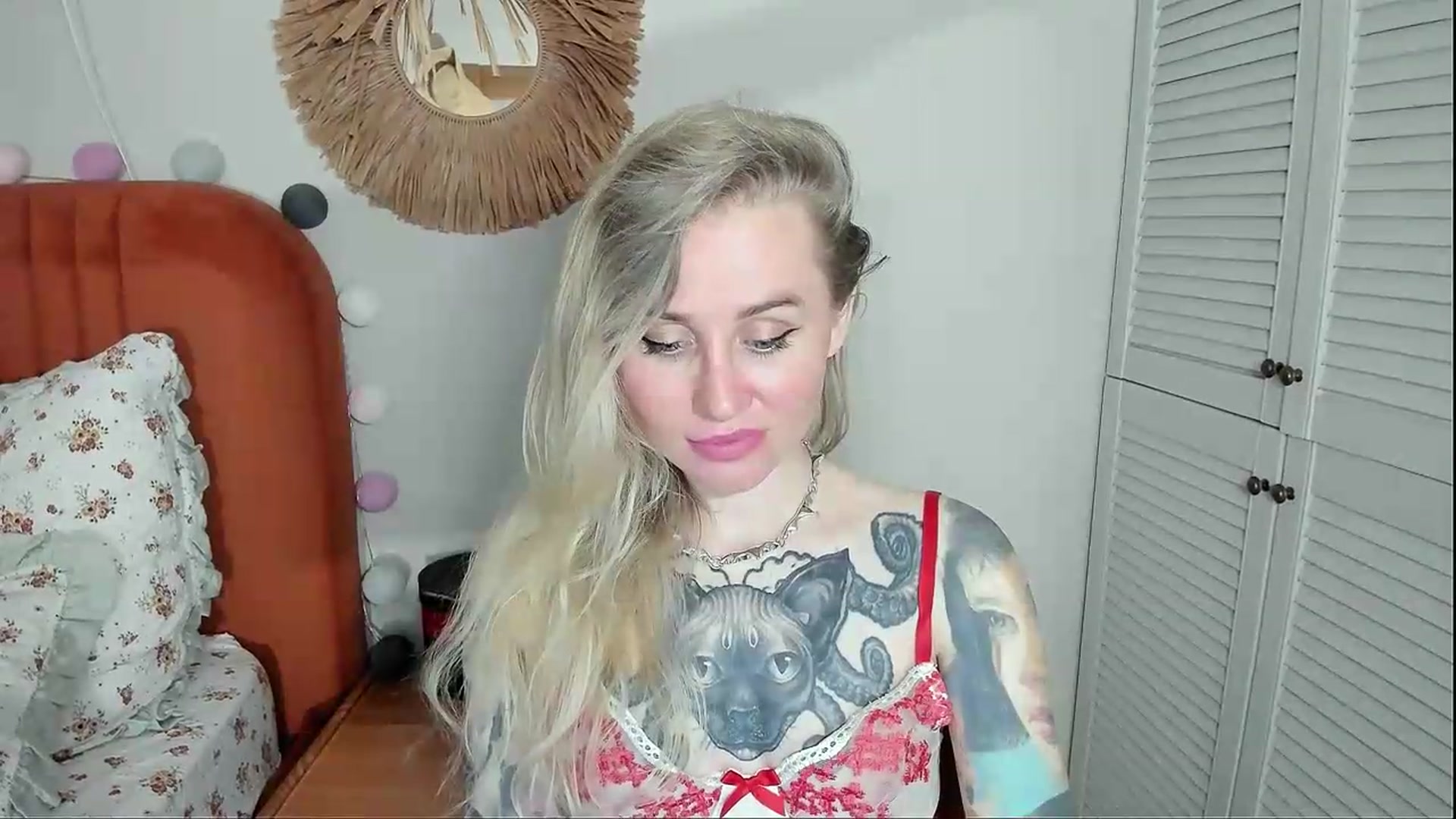 Gallery image thumbnail from Alexa_Smithhh's myfreecams stream on, 05/26/2026, 18:37 image 9 of 20