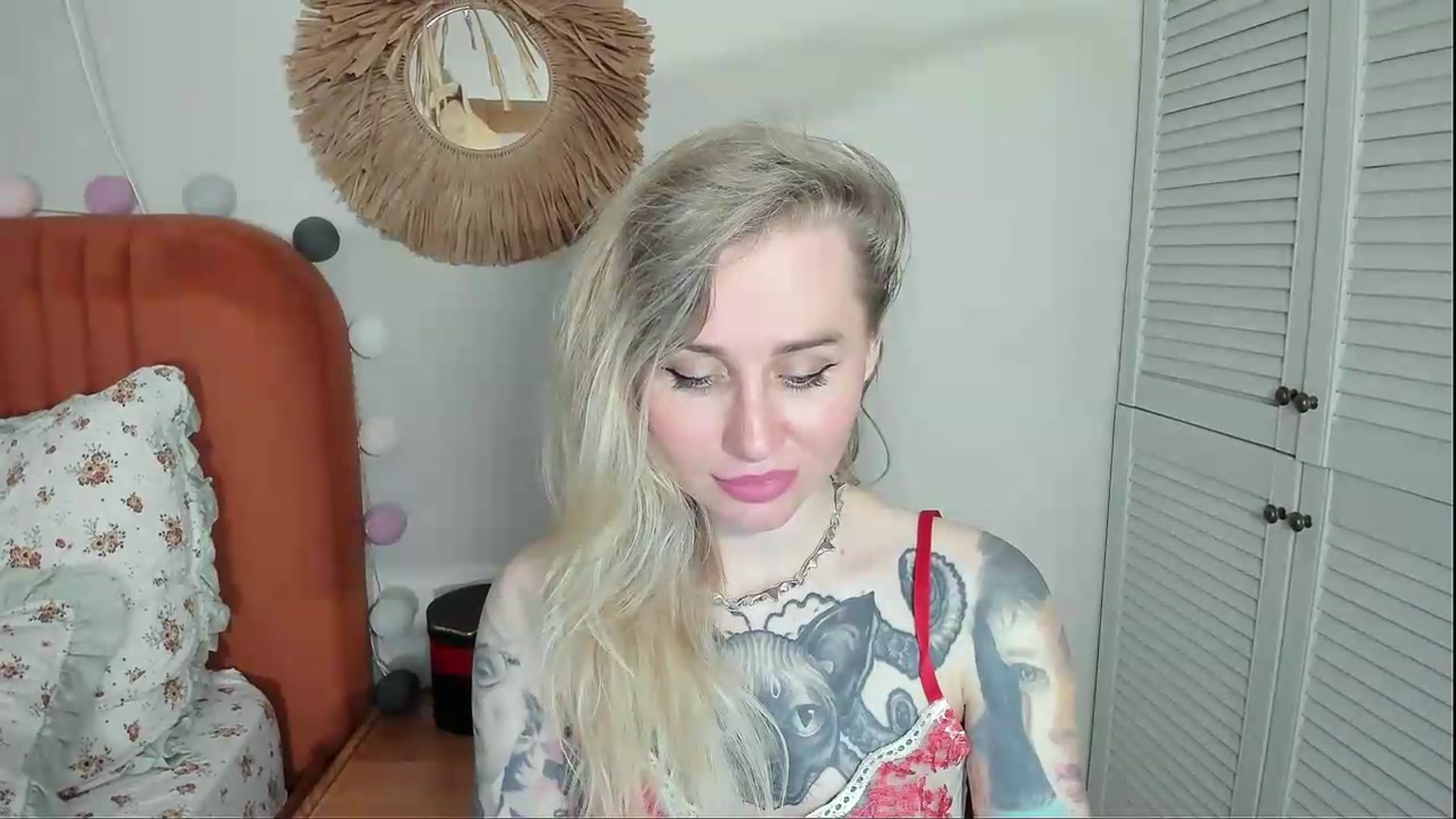 Gallery image thumbnail from Alexa_Smithhh's myfreecams stream on, 05/26/2026, 18:37 image 13 of 20