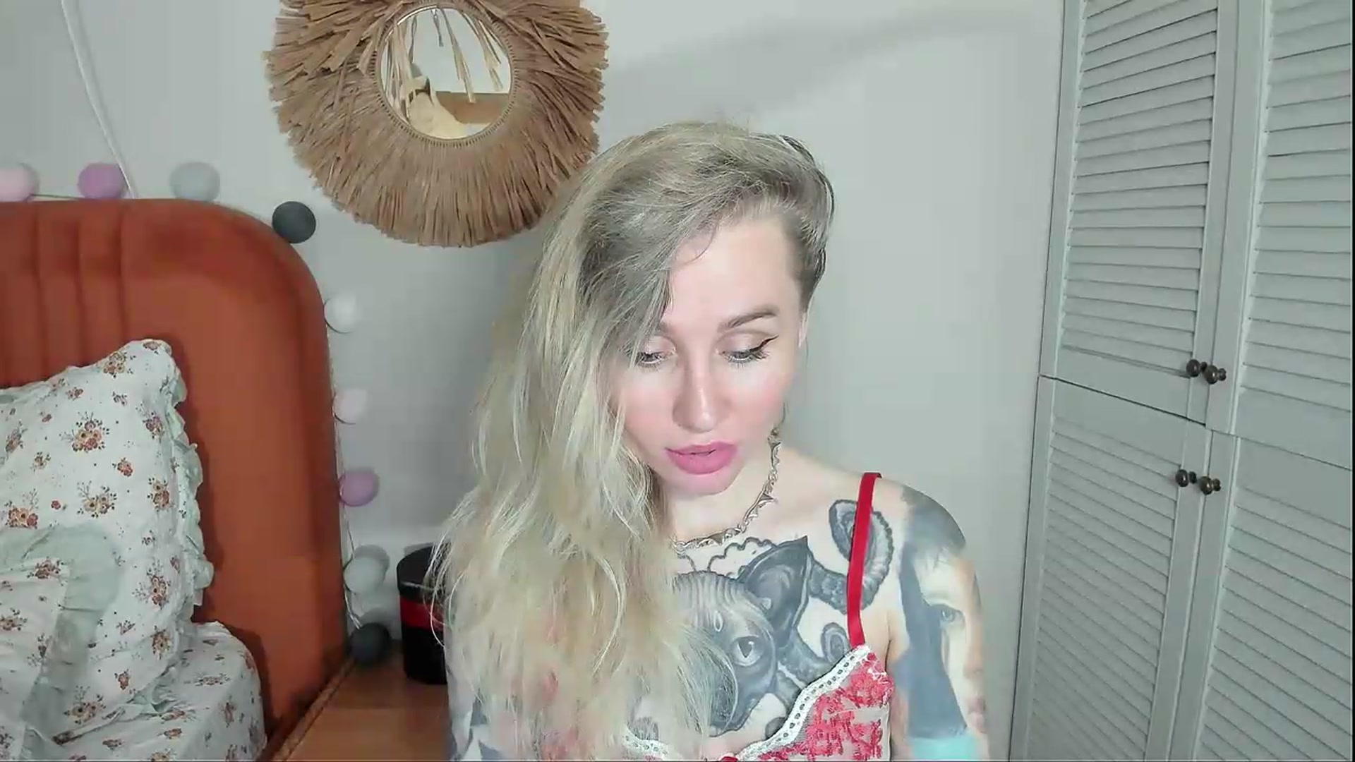 Gallery image thumbnail from Alexa_Smithhh's myfreecams stream on, 05/26/2026, 18:37 image 14 of 20