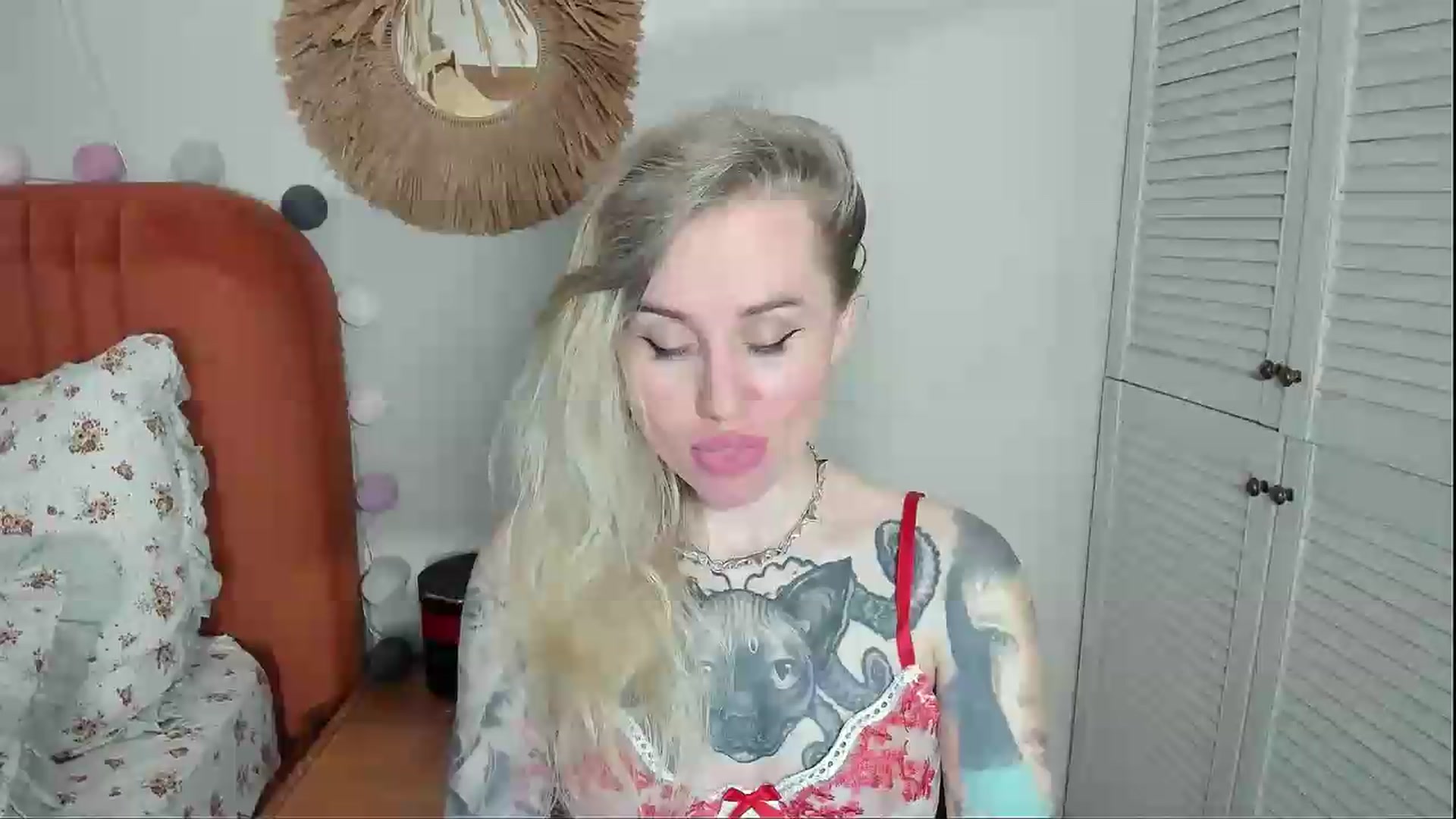 Gallery image thumbnail from Alexa_Smithhh's myfreecams stream on, 05/26/2026, 18:37 image 7 of 20