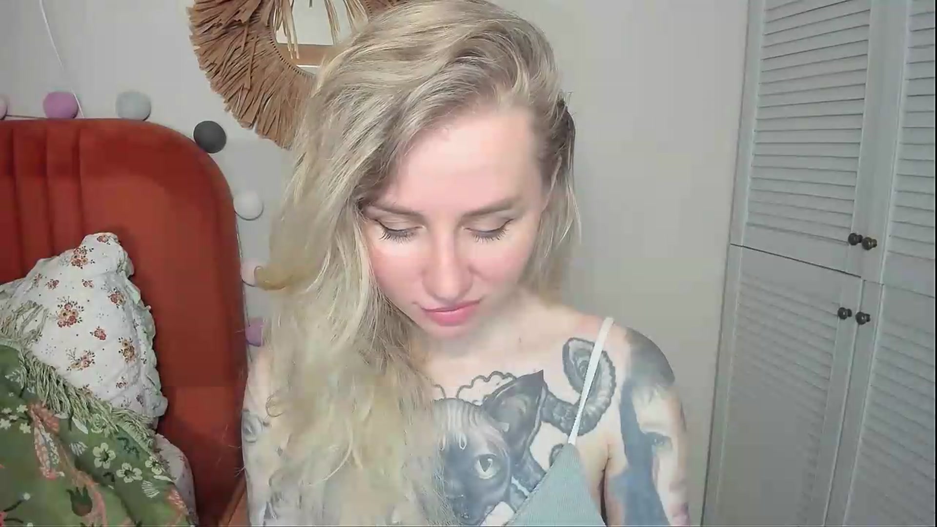Gallery image thumbnail from Alexa_Smithhh's myfreecams stream on, 05/28/2026, 18:58 image 16 of 20