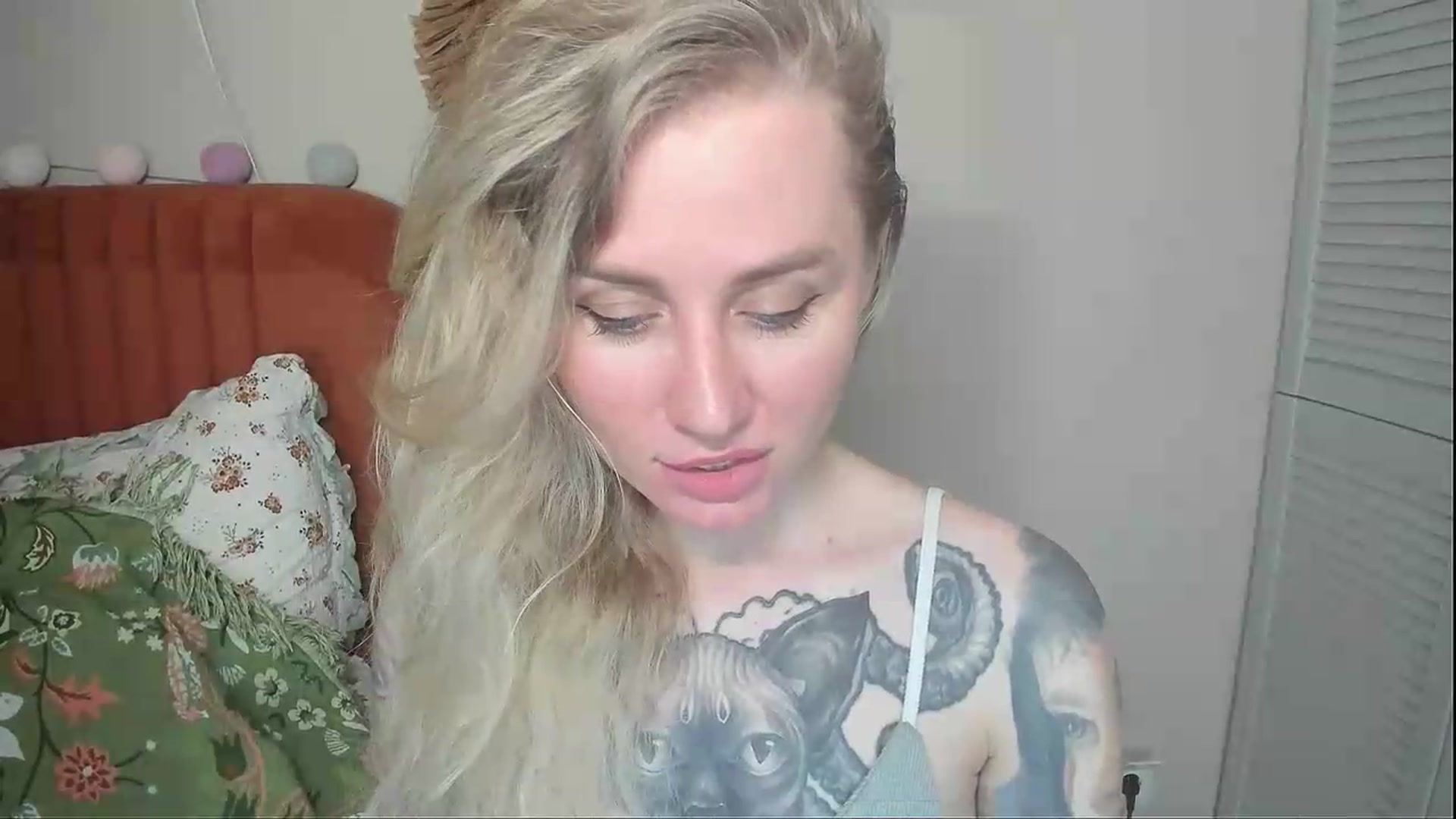 Gallery image thumbnail from Alexa_Smithhh's myfreecams stream on, 05/28/2026, 20:08 image 12 of 20