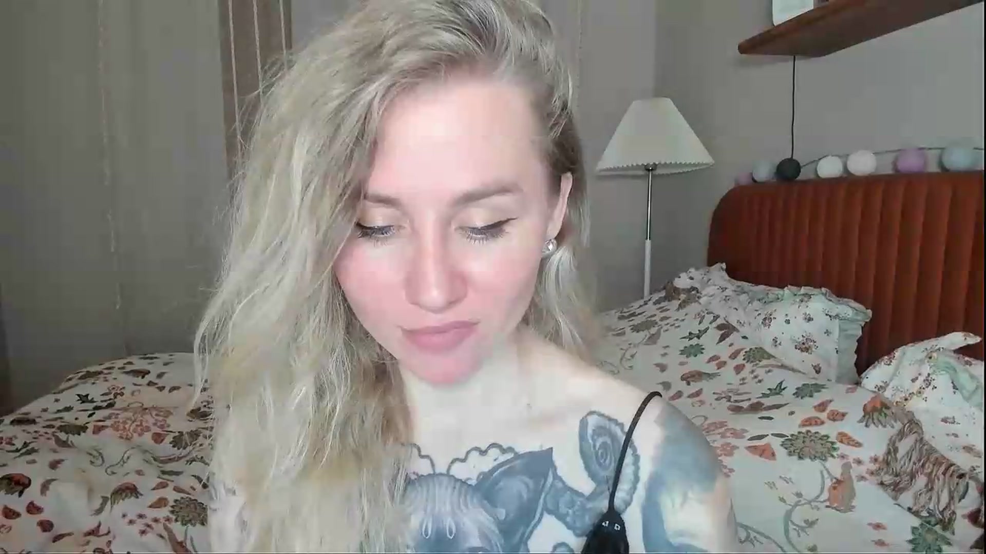 Gallery image thumbnail from Alexa_Smithhh's myfreecams stream on, 06/03/2026, 21:07 image 2 of 20