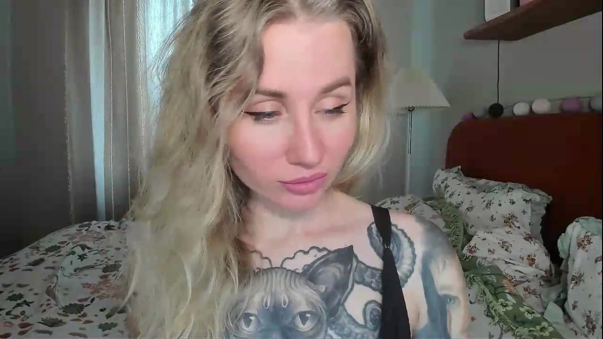 Gallery image thumbnail from Alexa_Smithhh's myfreecams stream on, 06/05/2026, 18:19 image 3 of 20