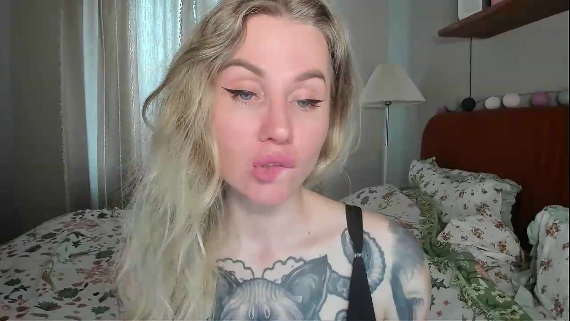 Gallery image thumbnail from Alexa_Smithhh's myfreecams stream on, 06/05/2026, 18:19 image 12 of 20