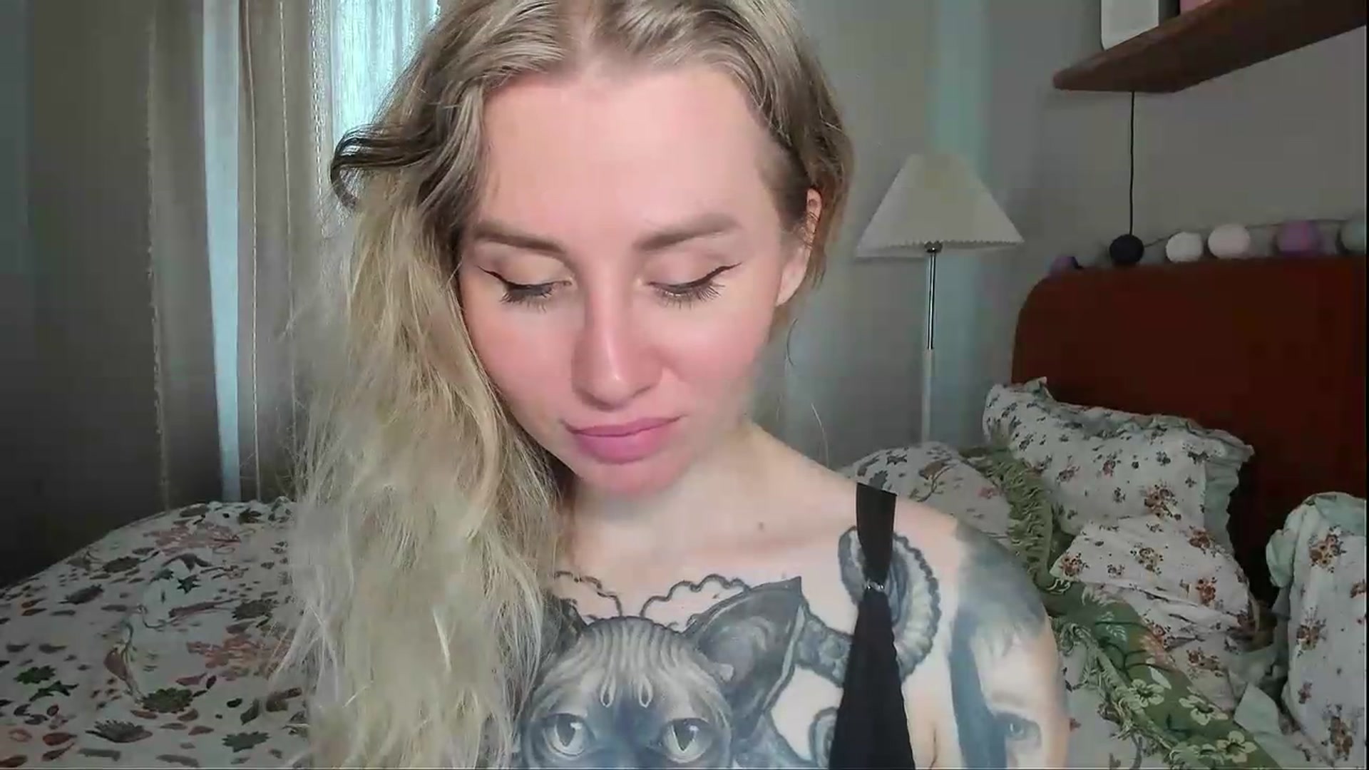 Gallery image thumbnail from Alexa_Smithhh's myfreecams stream on, 06/05/2026, 18:19 image 6 of 20