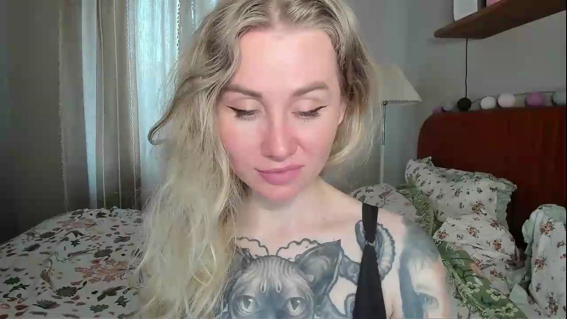 Gallery image thumbnail from Alexa_Smithhh's myfreecams stream on, 06/05/2026, 18:19 image 19 of 20