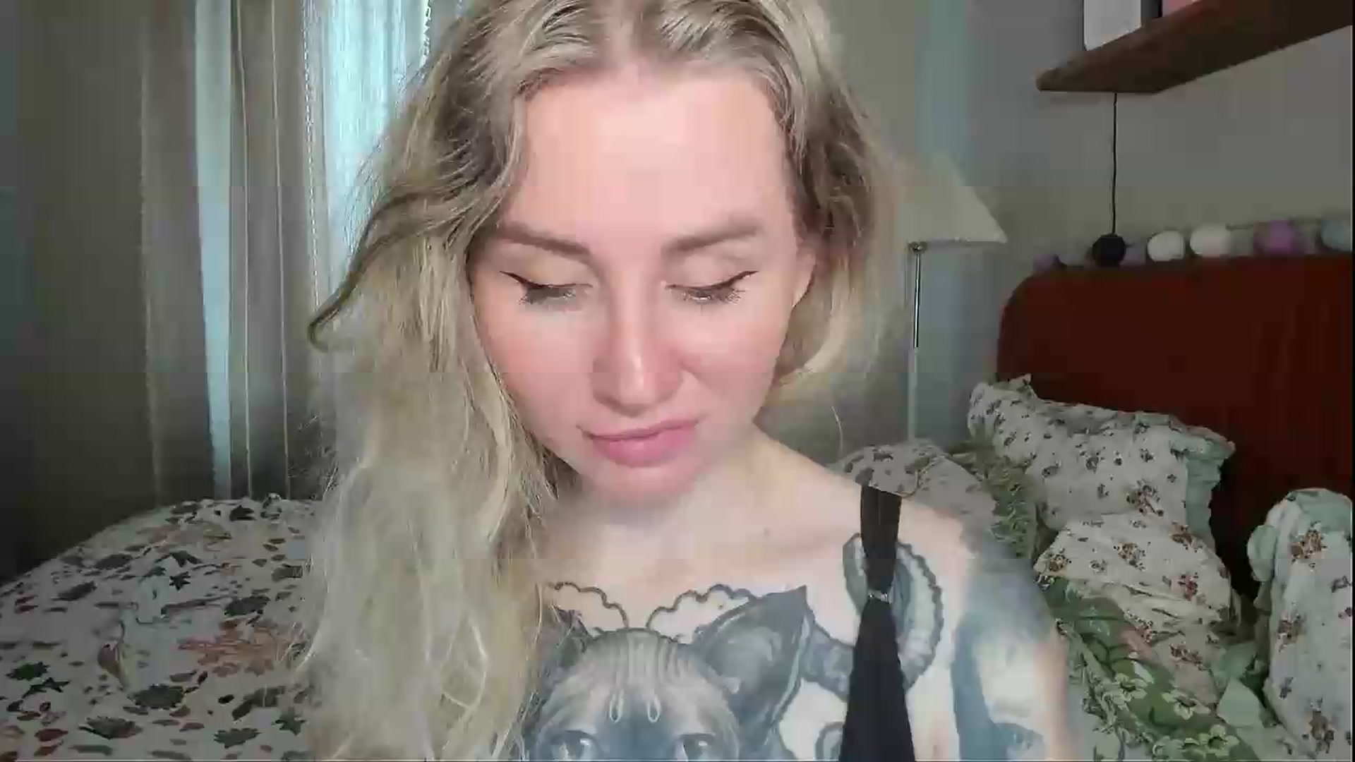 Gallery image thumbnail from Alexa_Smithhh's myfreecams stream on, 06/05/2026, 18:19 image 17 of 20