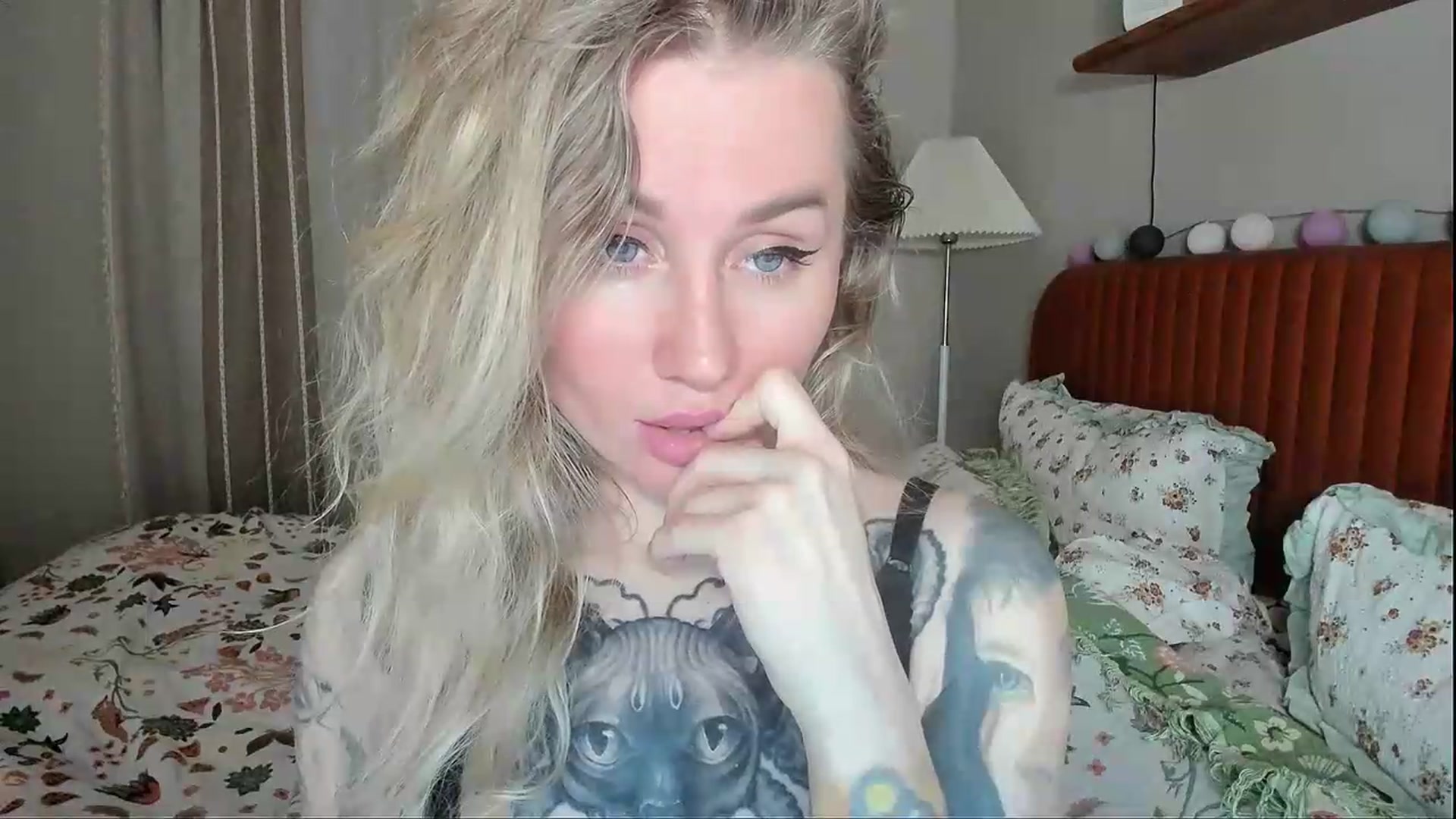 Gallery image thumbnail from Alexa_Smithhh's myfreecams stream on, 06/05/2026, 20:41 image 14 of 20