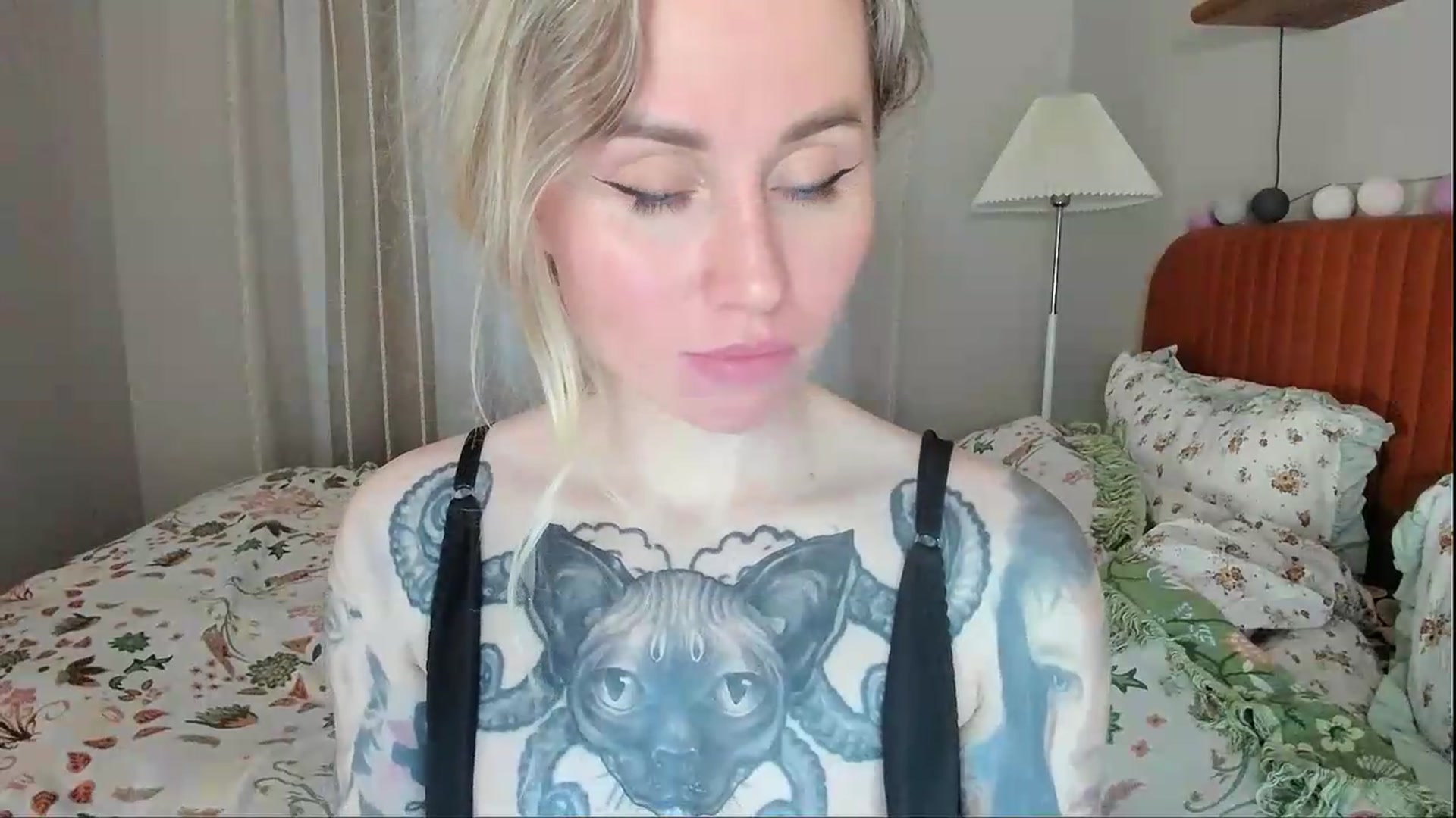 Gallery image thumbnail from Alexa_Smithhh's myfreecams stream on, 06/05/2026, 20:41 image 3 of 20