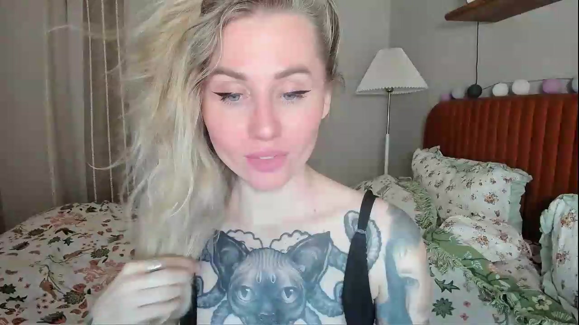 Gallery image thumbnail from Alexa_Smithhh's myfreecams stream on, 06/05/2026, 20:41 image 18 of 20