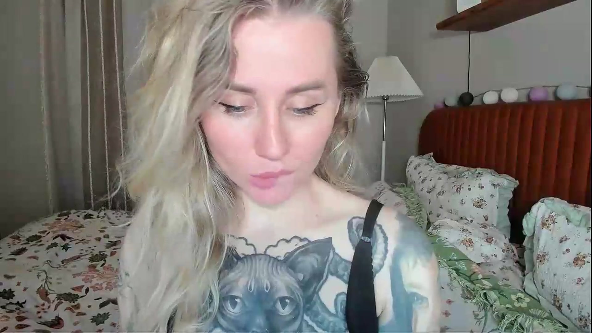 Gallery image thumbnail from Alexa_Smithhh's myfreecams stream on, 06/05/2026, 20:41 image 13 of 20