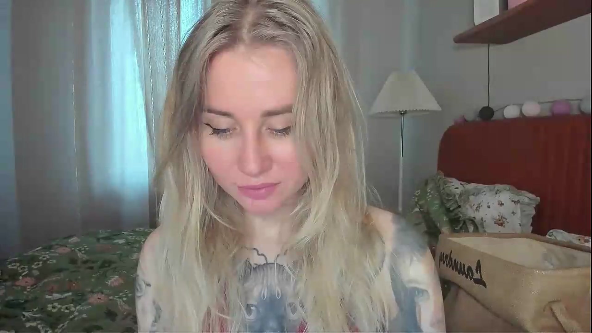 Gallery image thumbnail from Alexa_Smithhh's myfreecams stream on, 06/09/2026, 18:39 image 8 of 20