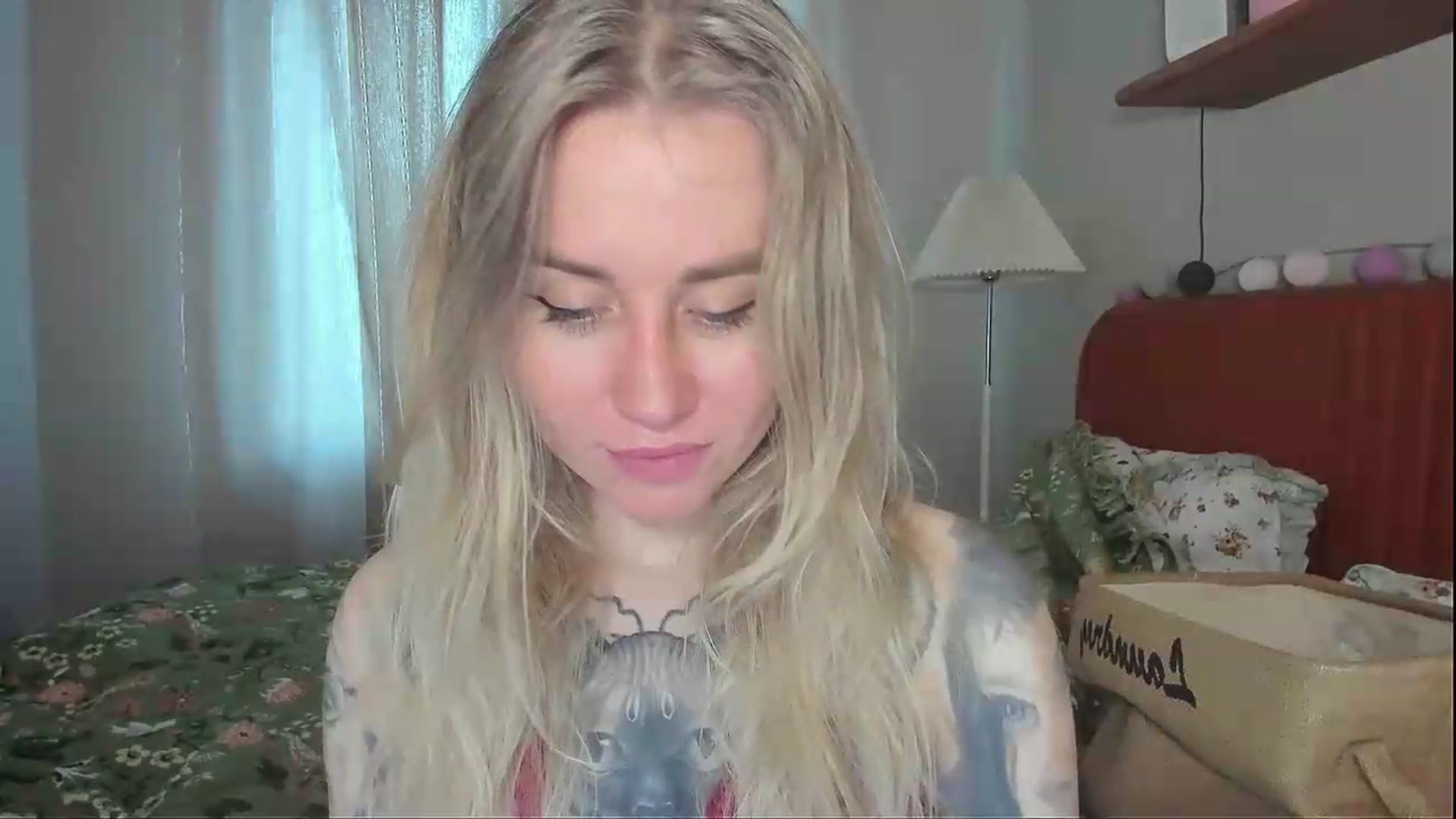 Gallery image thumbnail from Alexa_Smithhh's myfreecams stream on, 06/09/2026, 18:39 image 11 of 20