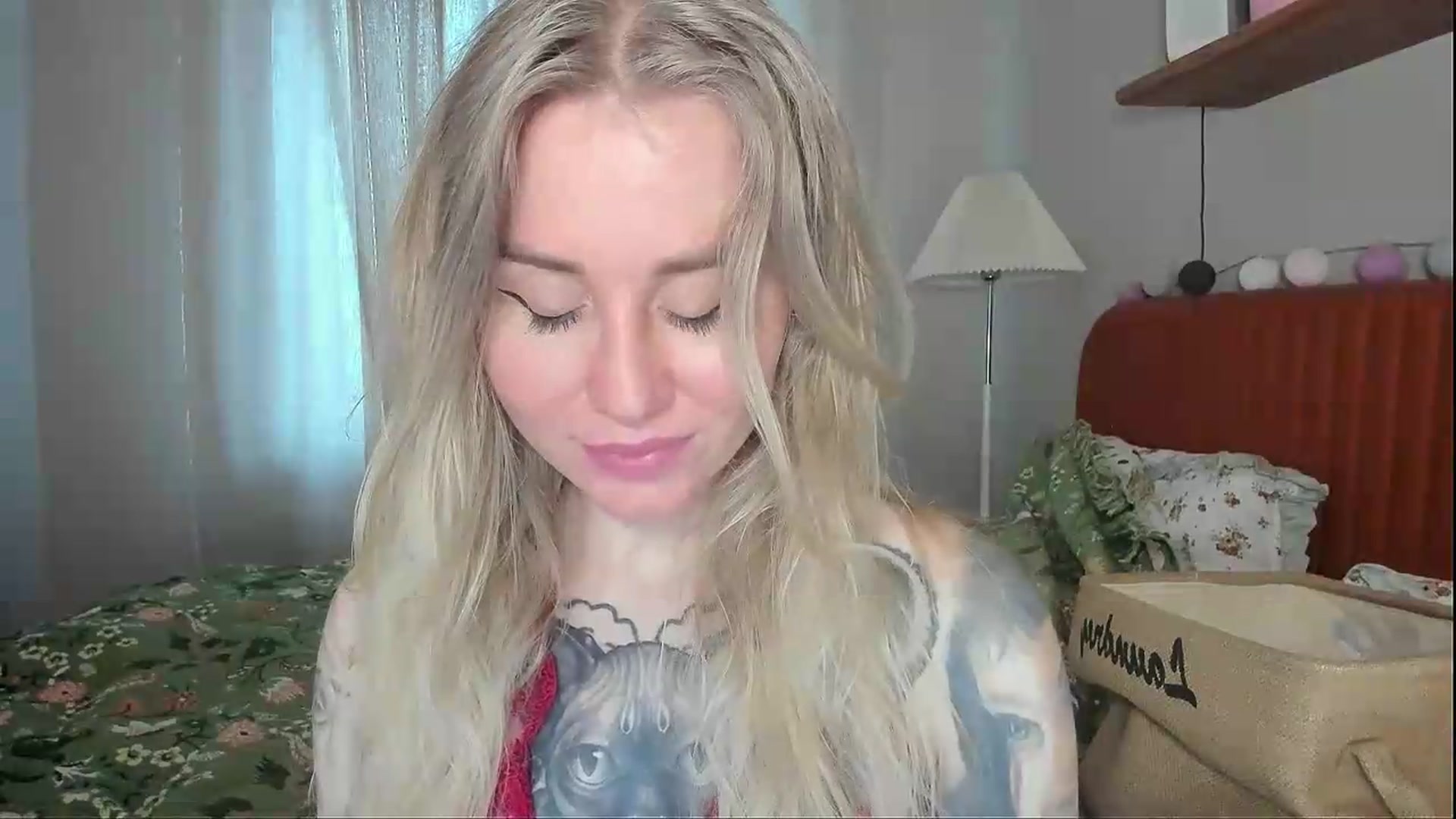 Gallery image thumbnail from Alexa_Smithhh's myfreecams stream on, 06/09/2026, 18:39 image 19 of 20