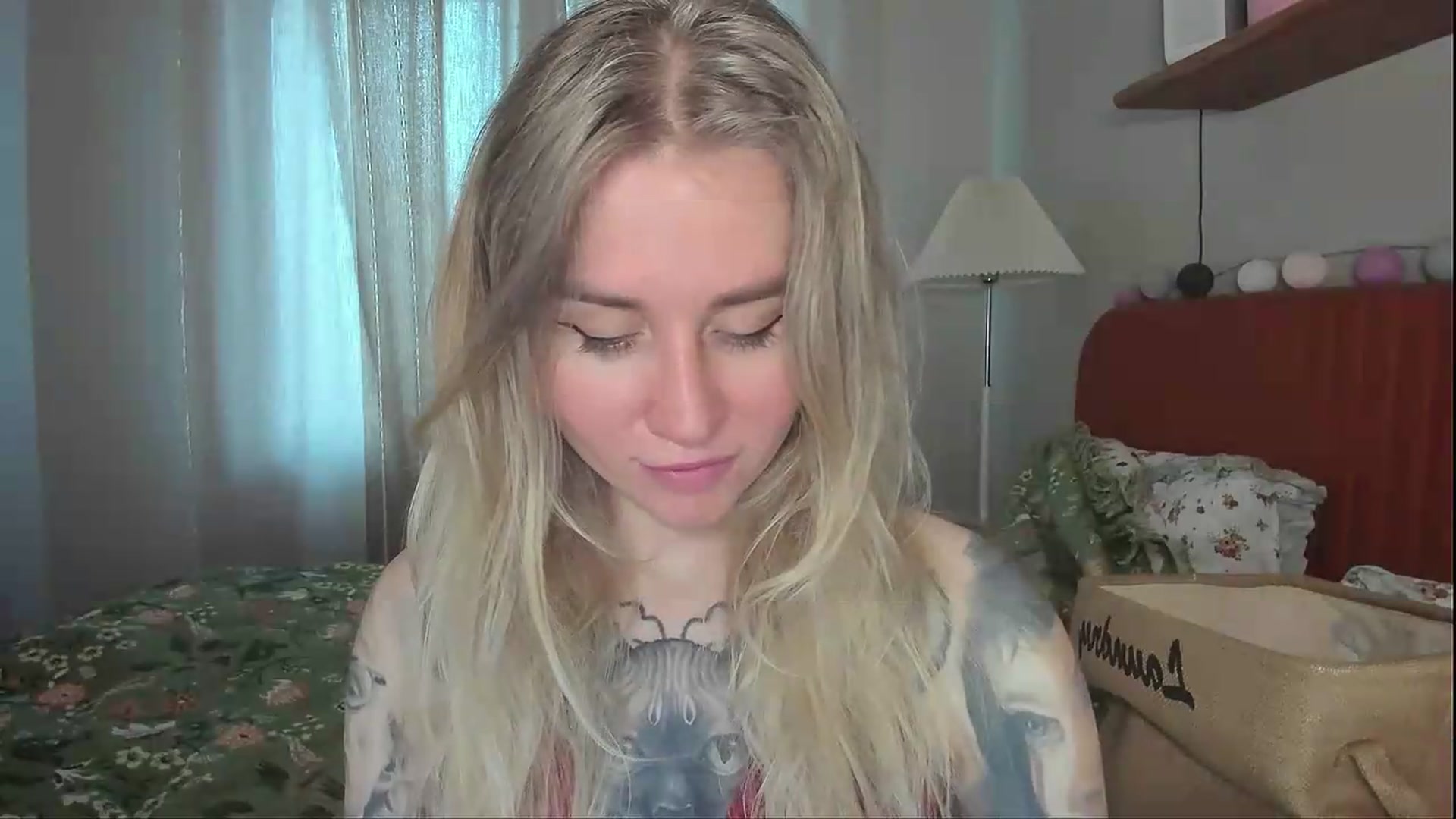 Gallery image thumbnail from Alexa_Smithhh's myfreecams stream on, 06/09/2026, 18:39 image 7 of 20