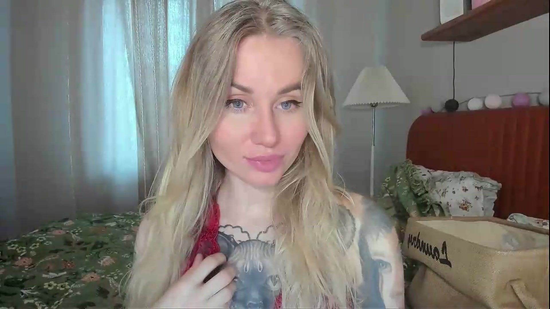Gallery image thumbnail from Alexa_Smithhh's myfreecams stream on, 06/09/2026, 18:39 image 16 of 20