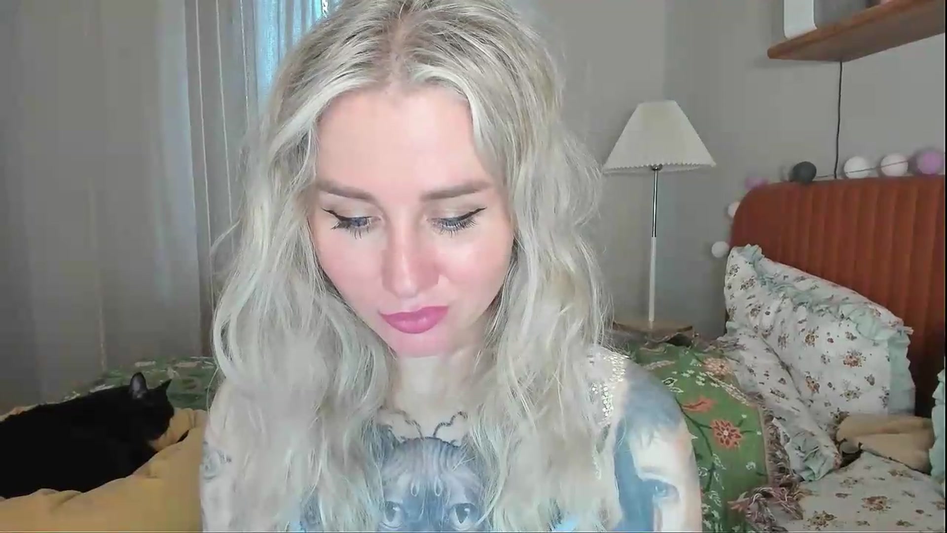 Gallery image thumbnail from Alexa_Smithhh's myfreecams stream on, 06/18/2026, 21:14 image 4 of 20