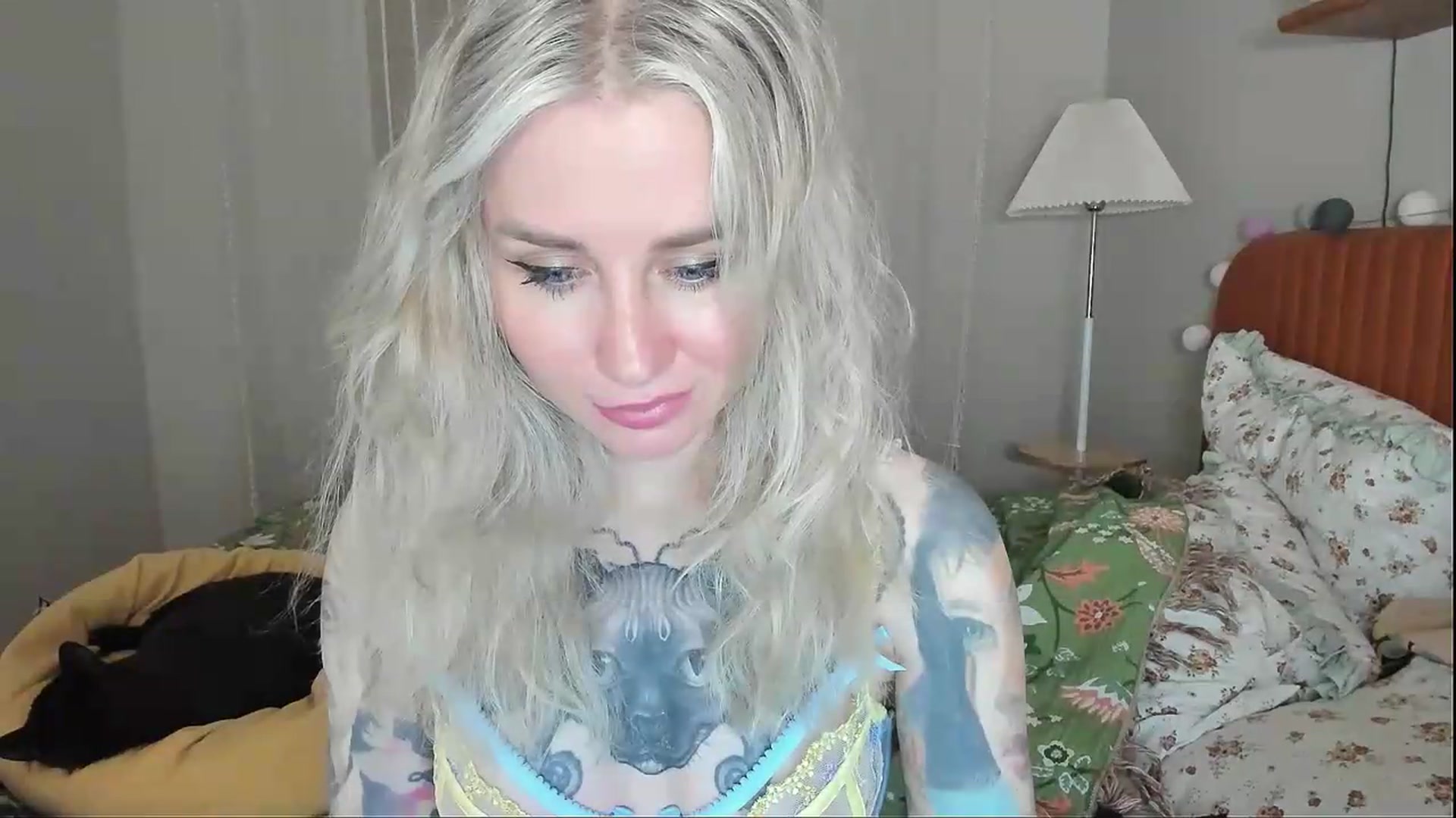 Gallery image thumbnail from Alexa_Smithhh's myfreecams stream on, 06/18/2026, 21:14 image 17 of 20