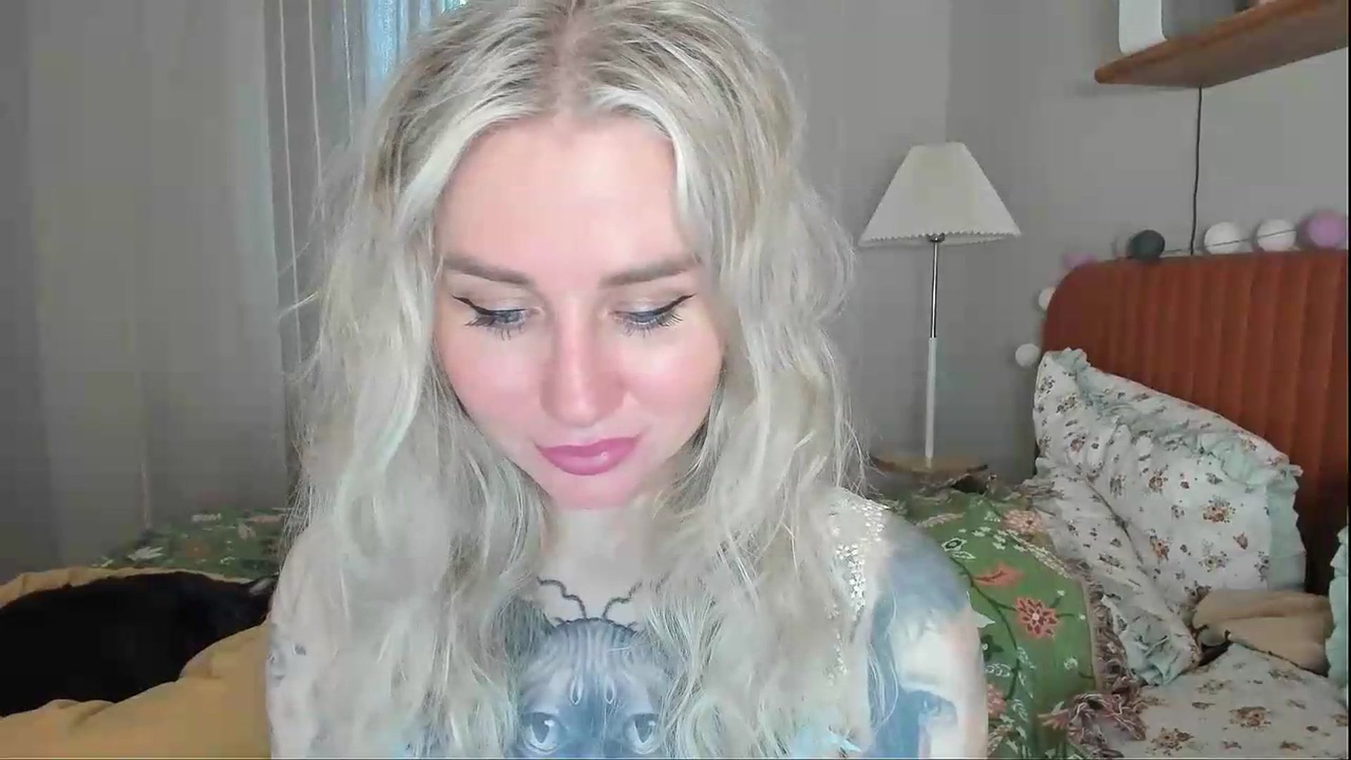 Gallery image thumbnail from Alexa_Smithhh's myfreecams stream on, 06/18/2026, 21:14 image 6 of 20