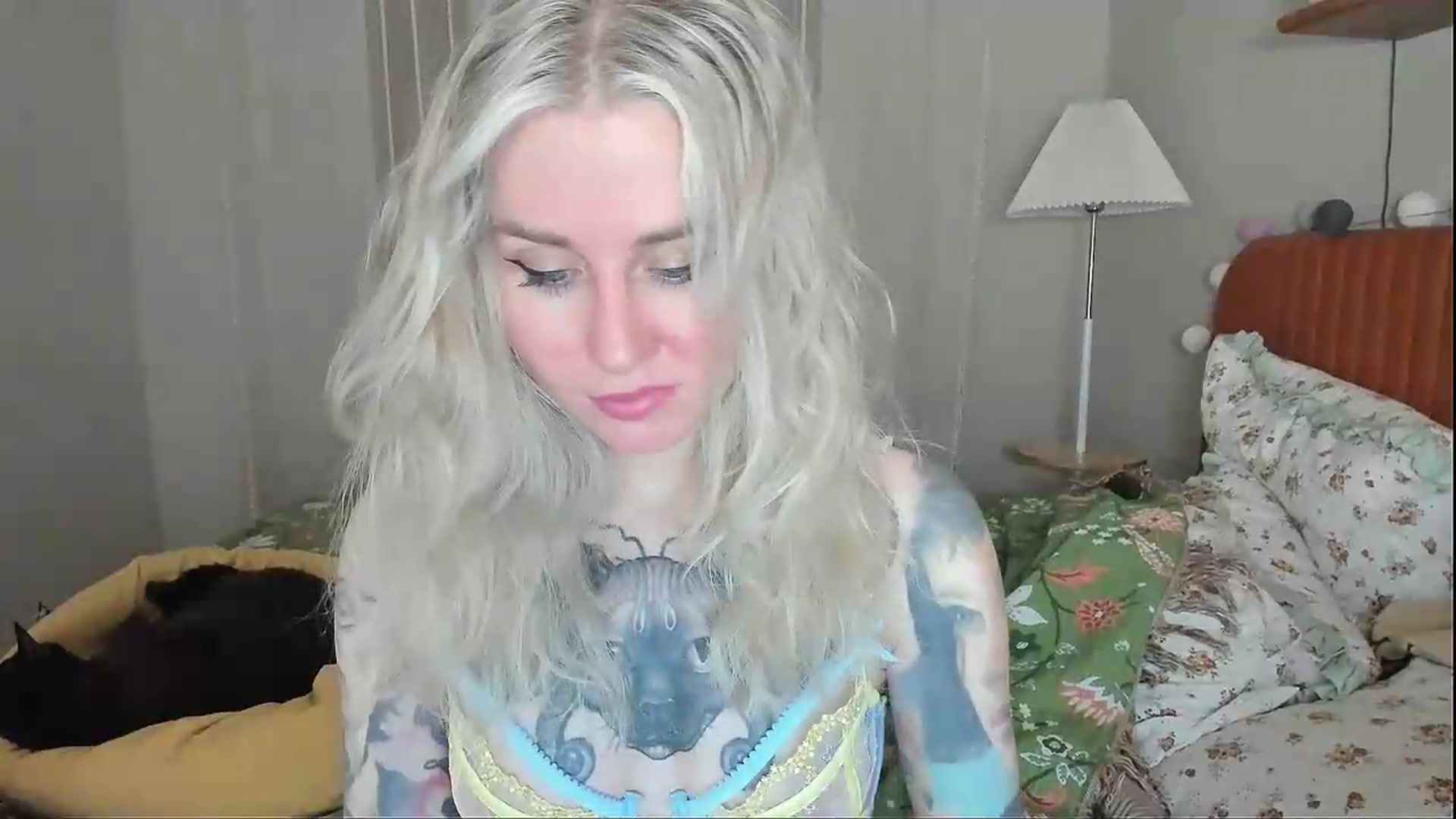 Gallery image thumbnail from Alexa_Smithhh's myfreecams stream on, 06/18/2026, 21:14 image 18 of 20