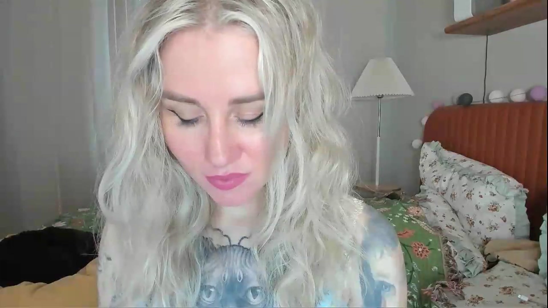Gallery image thumbnail from Alexa_Smithhh's myfreecams stream on, 06/18/2026, 21:14 image 2 of 20