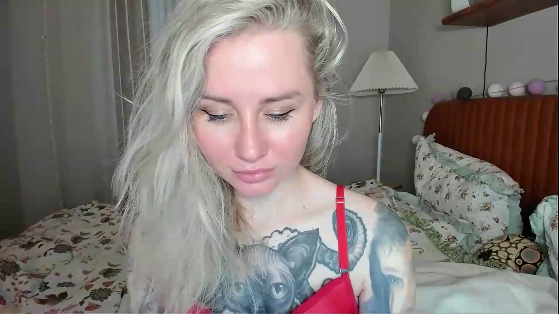 Gallery image thumbnail from Alexa_Smithhh's myfreecams stream on, 06/21/2026, 20:11 image 18 of 20
