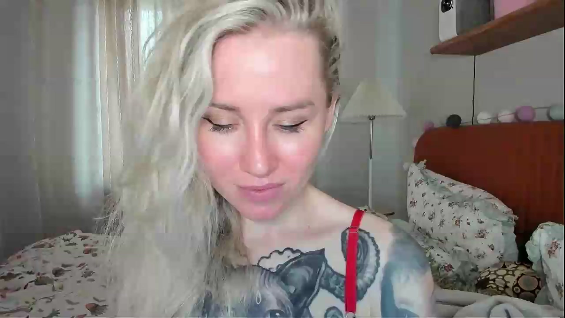 Gallery image thumbnail from Alexa_Smithhh's myfreecams stream on, 06/21/2026, 20:11 image 1 of 20