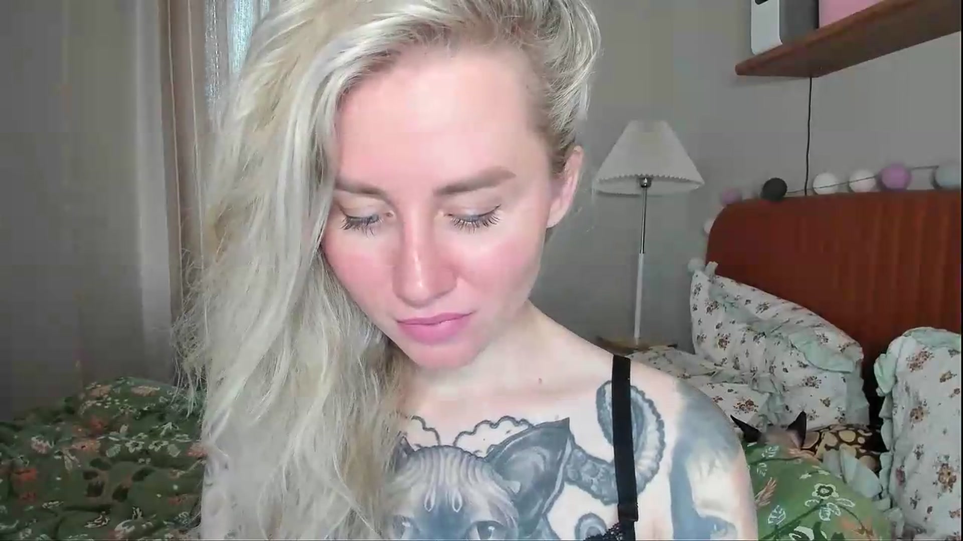 Gallery image thumbnail from Alexa_Smithhh's myfreecams stream on, 06/25/2026, 19:15 image 10 of 20
