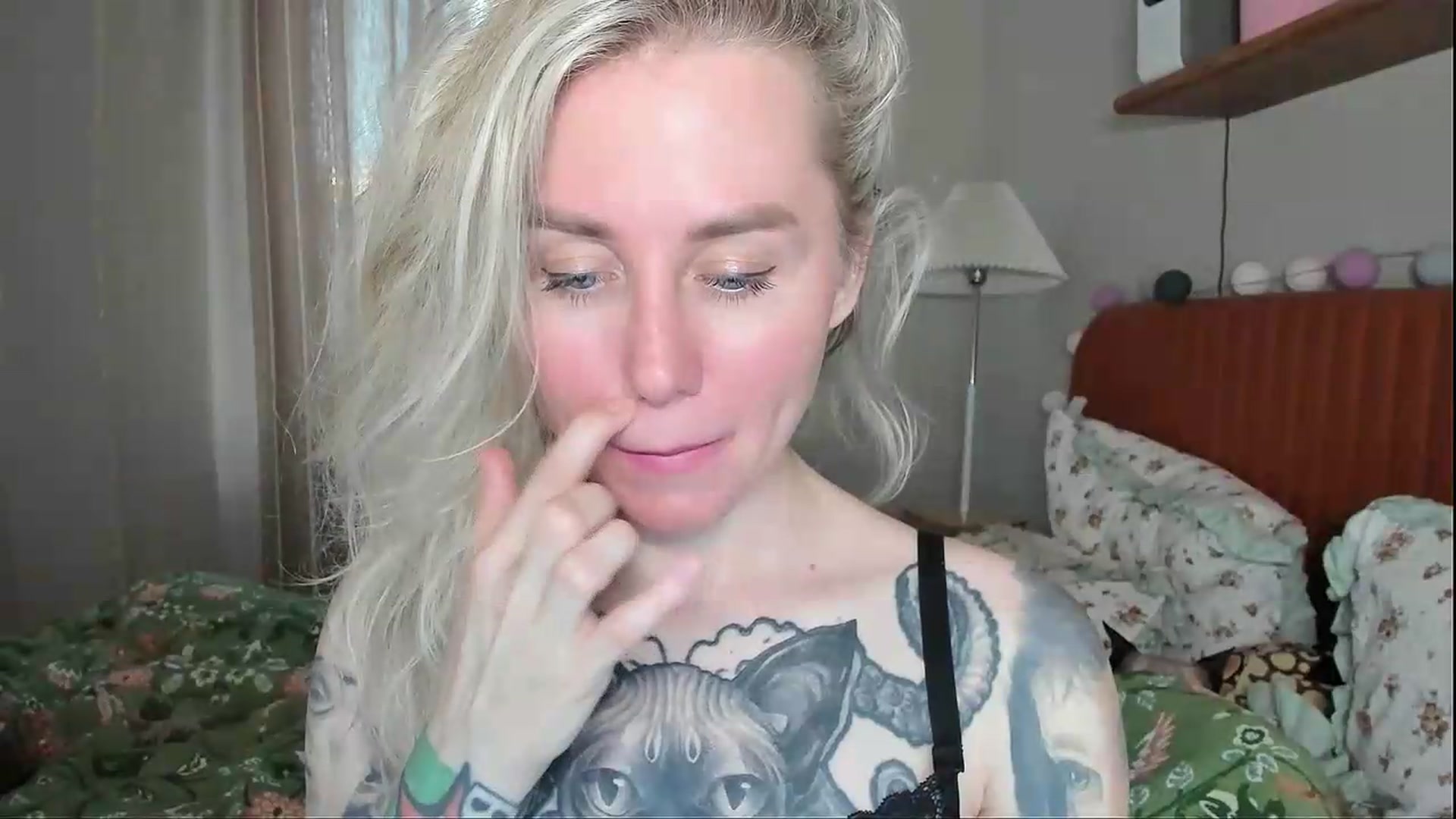 Gallery image thumbnail from Alexa_Smithhh's myfreecams stream on, 06/25/2026, 19:15 image 4 of 20