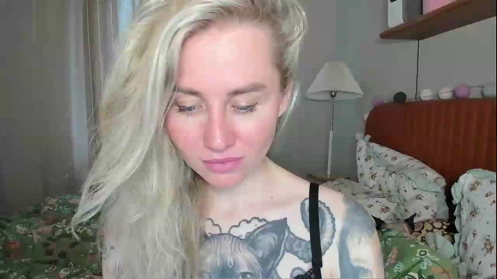 Gallery image thumbnail from Alexa_Smithhh's myfreecams stream on, 06/25/2026, 19:15 image 14 of 20