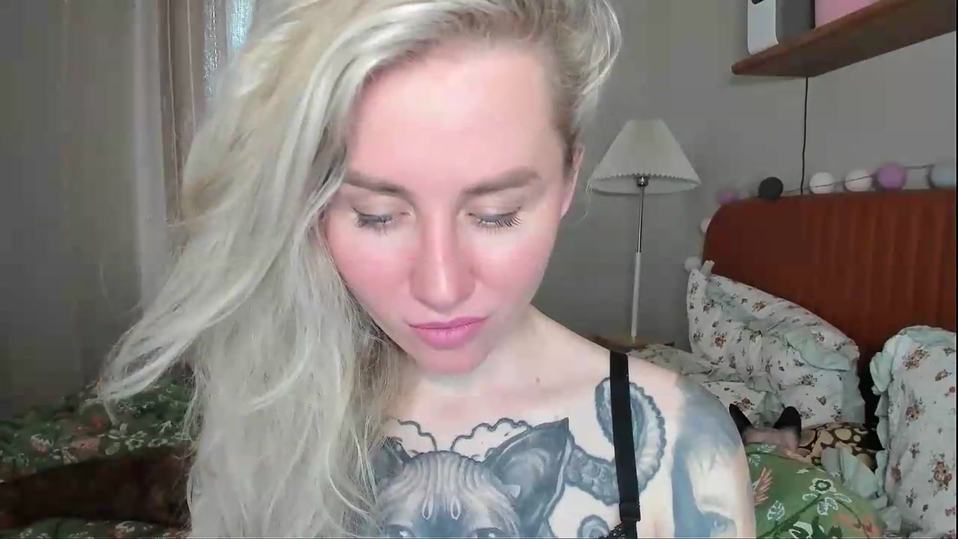 Gallery image thumbnail from Alexa_Smithhh's myfreecams stream on, 06/25/2026, 19:15 image 8 of 20