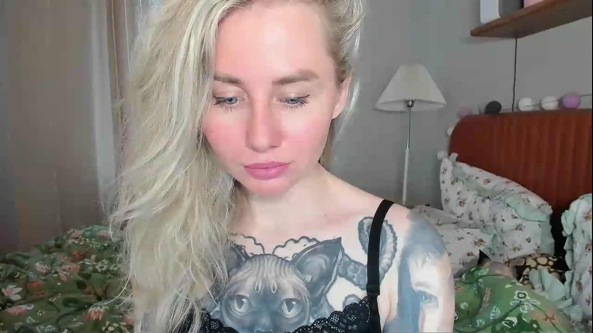 Gallery image thumbnail from Alexa_Smithhh's myfreecams stream on, 06/25/2026, 19:15 image 16 of 20