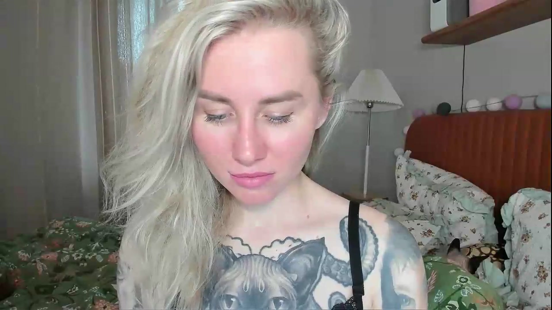 Gallery image thumbnail from Alexa_Smithhh's myfreecams stream on, 06/25/2026, 19:15 image 6 of 20